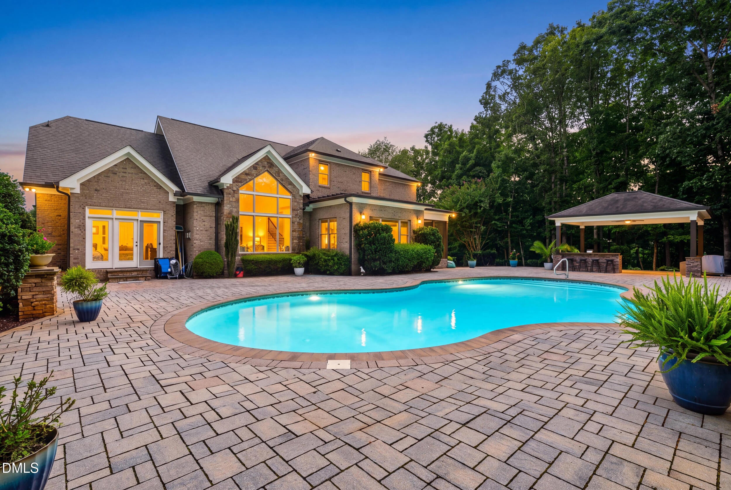 417 Laurel Knoll Drive