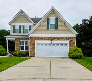 3327 Whispernut Lane Zebulon NC 27597