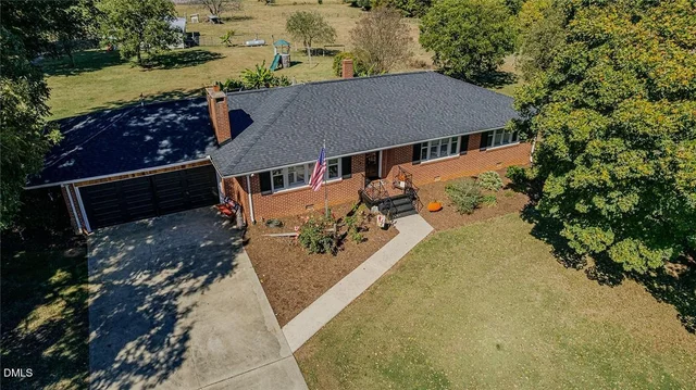 4901 Mount Hermon Rock Crk Road, photo 2 of 29
