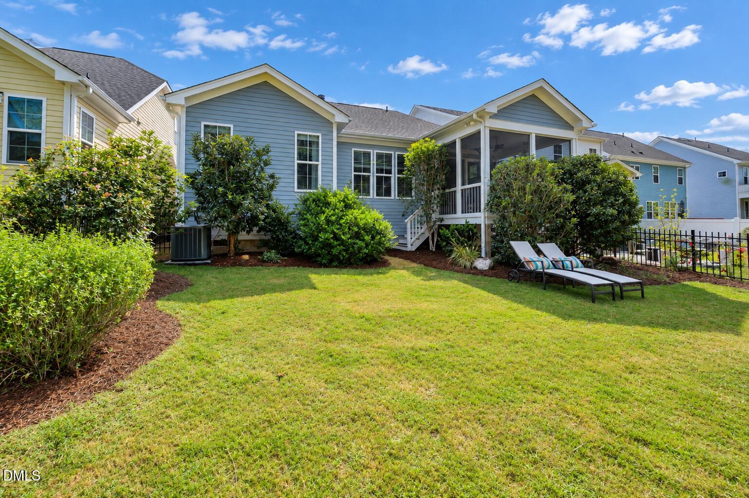 63 N Rosebank Drive