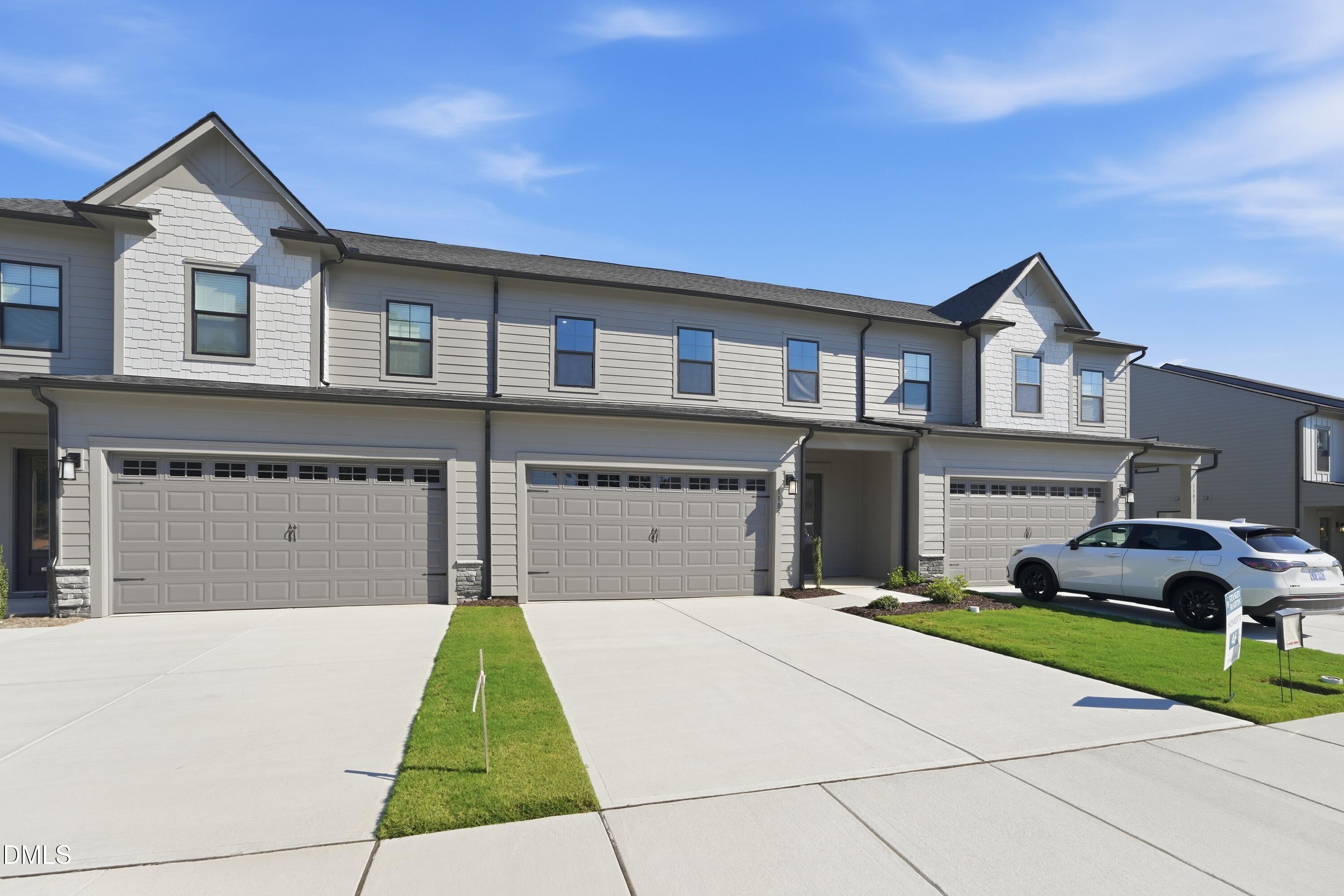 1105 Palisade Bluff Lane