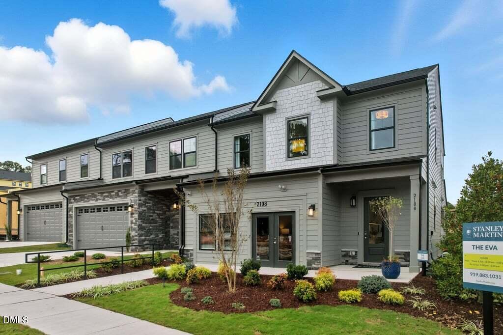 1105 Palisade Bluff Lane