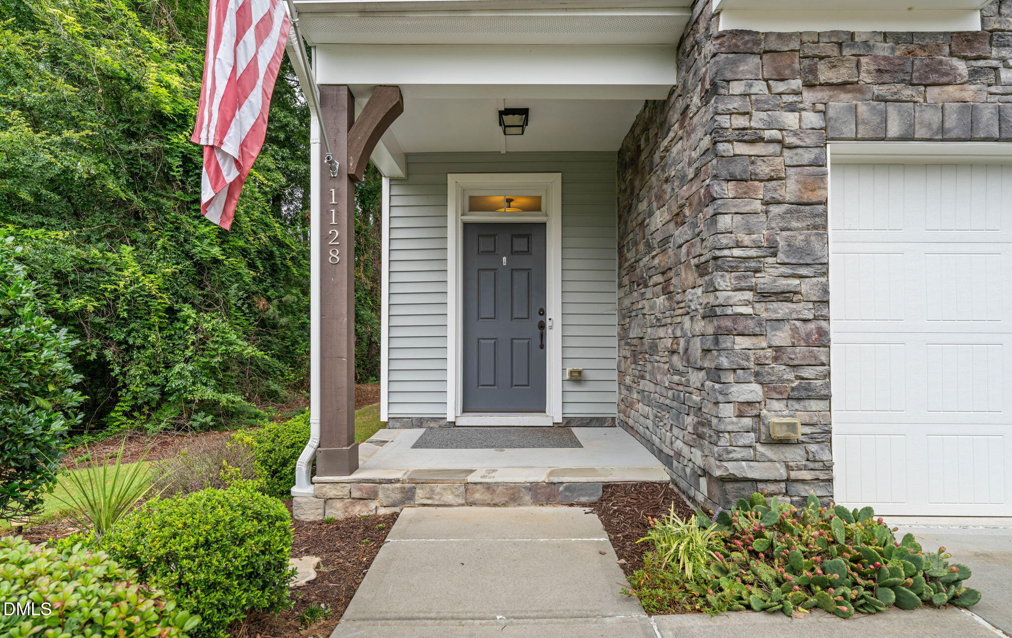 1128 Southpoint Trail