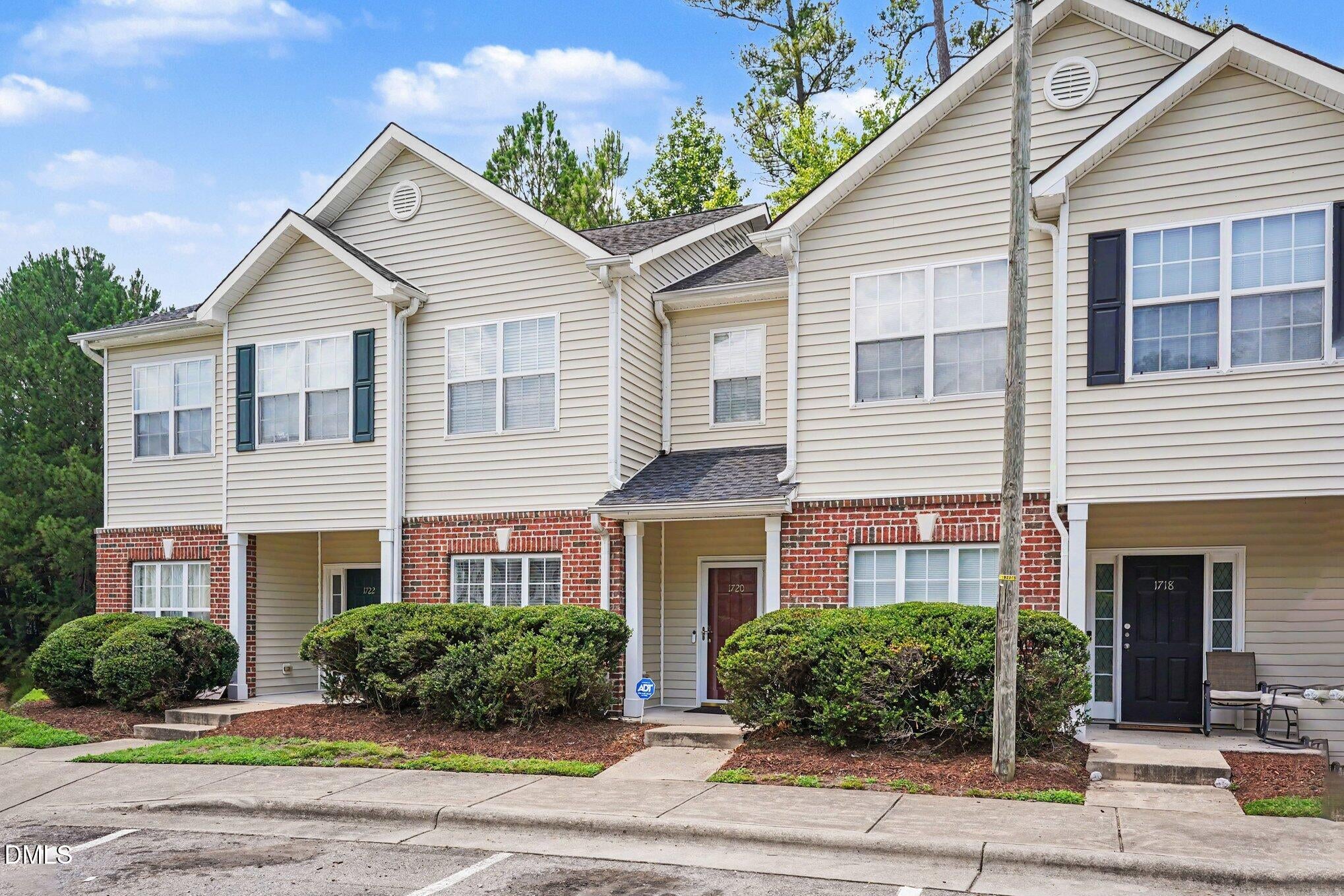 1720 Talon Ridge Way