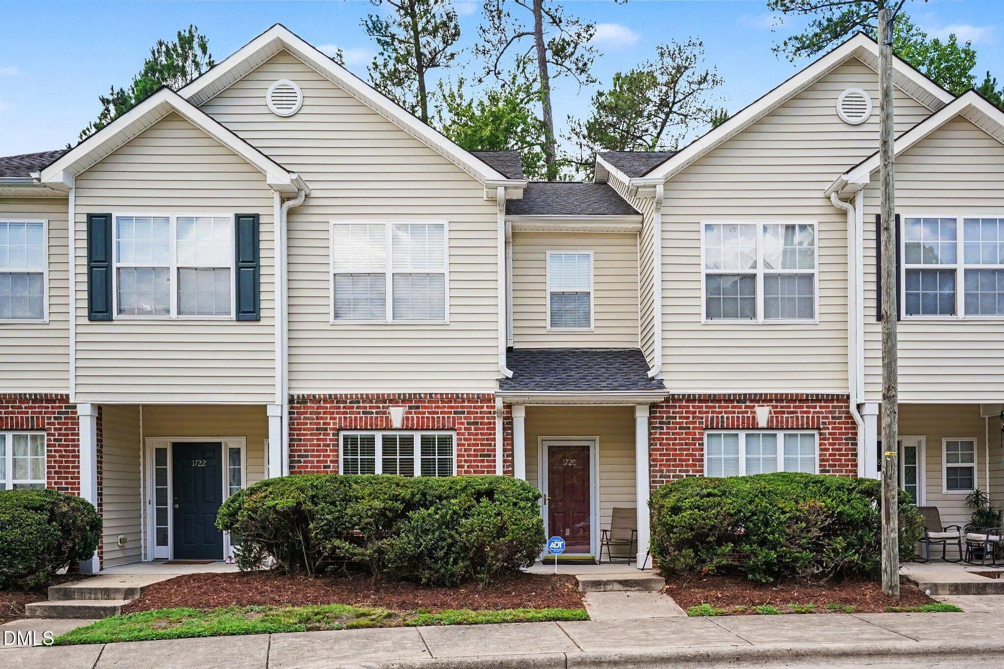 1720 Talon Ridge Way