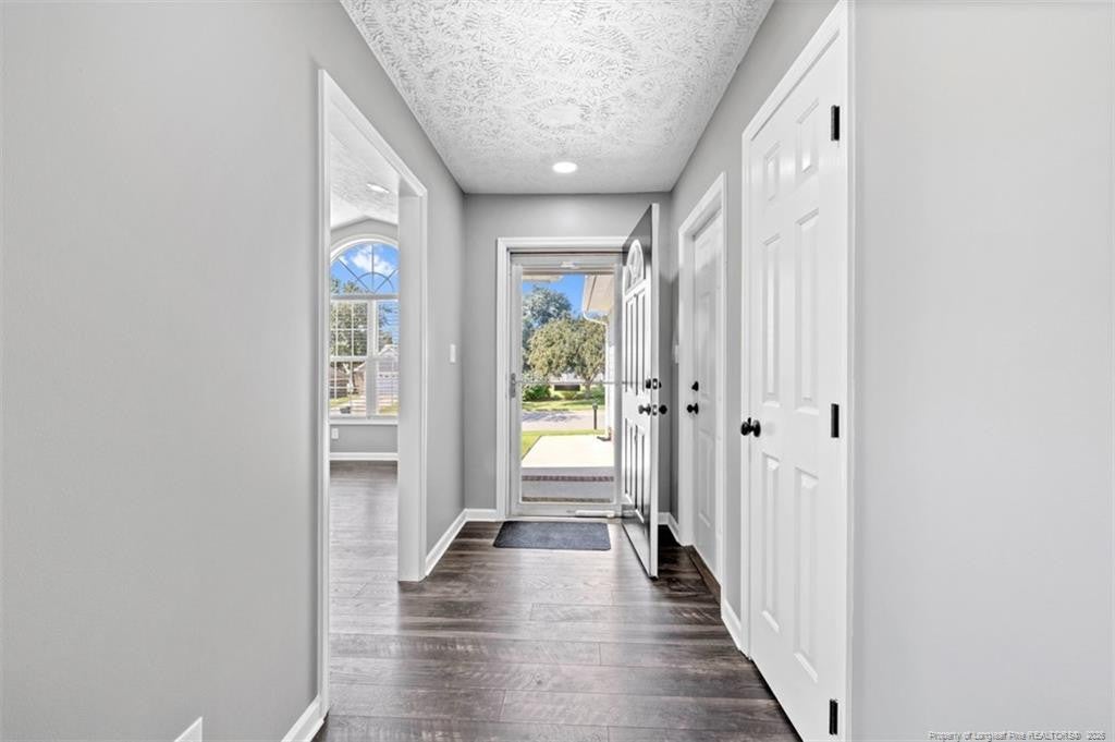 2927 Kingfisher Drive