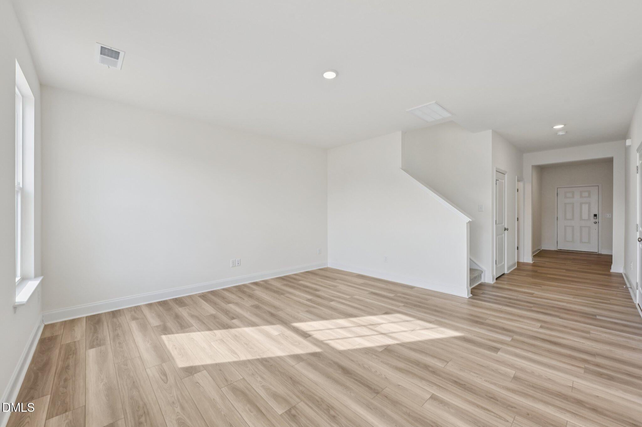 513 Hipwood Drive