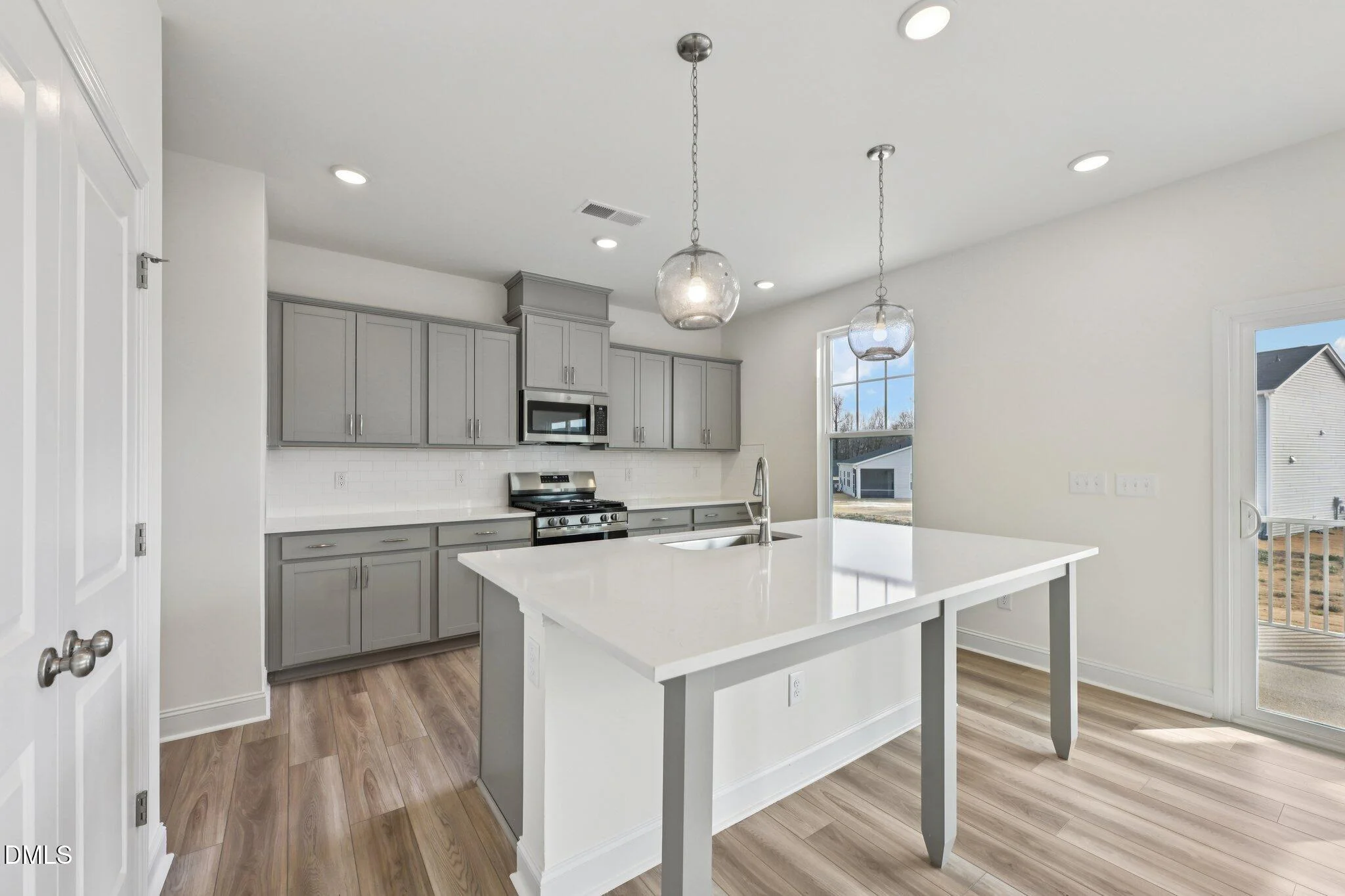 513 Hipwood Drive