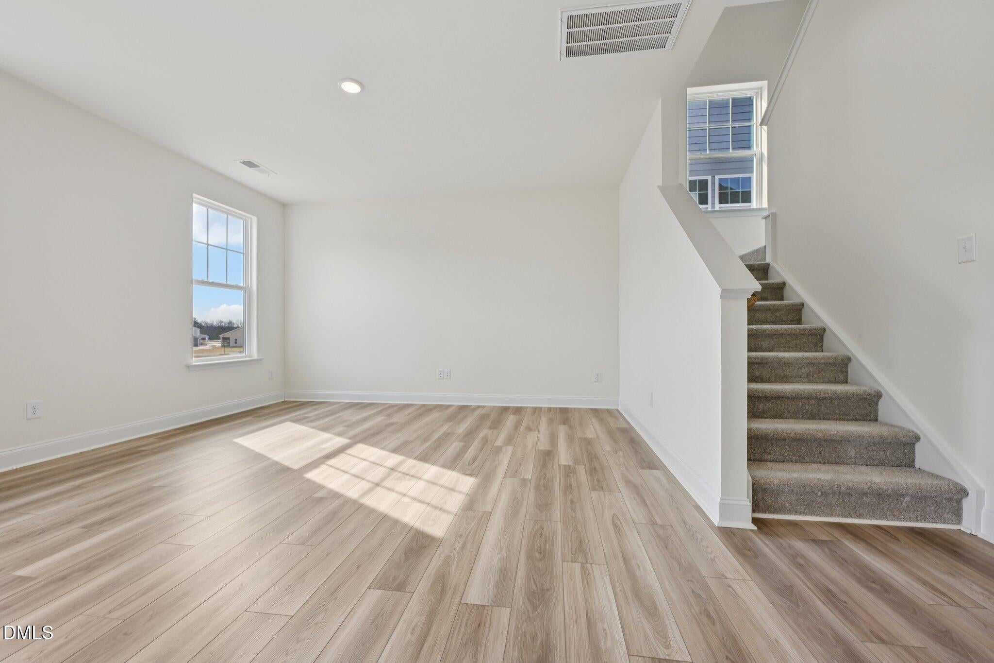 513 Hipwood Drive
