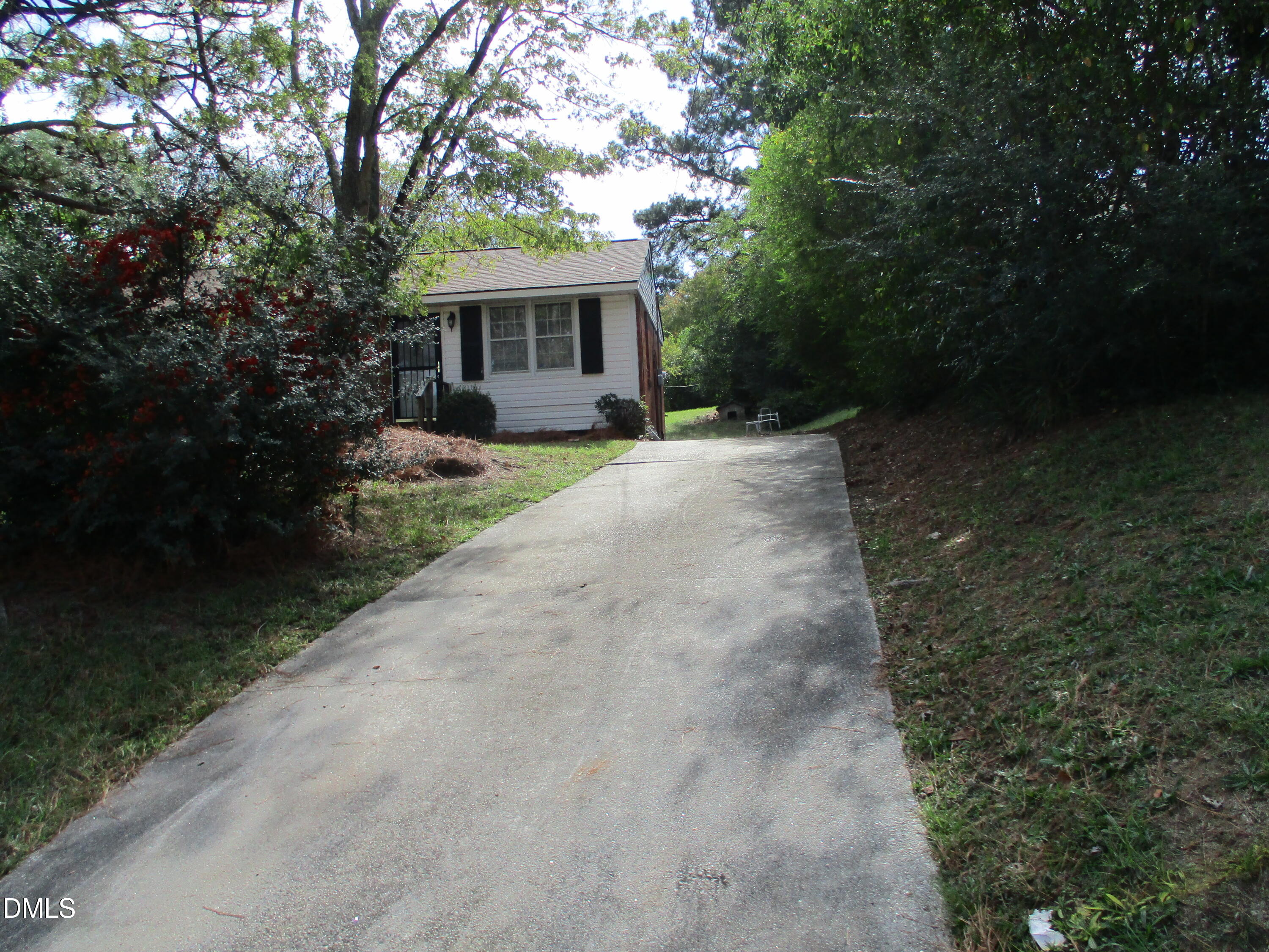 1008 Hadley Road