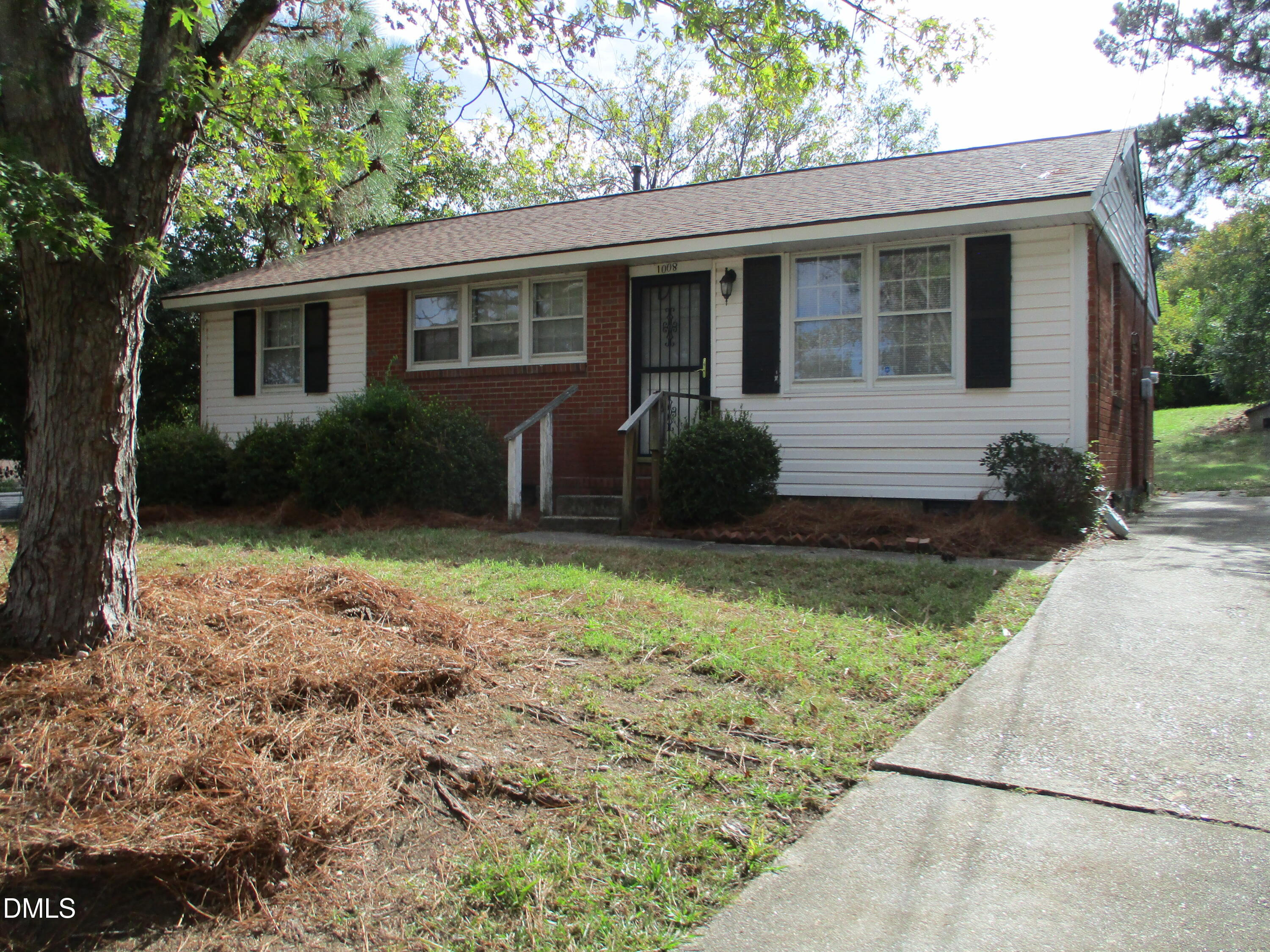1008 Hadley Road