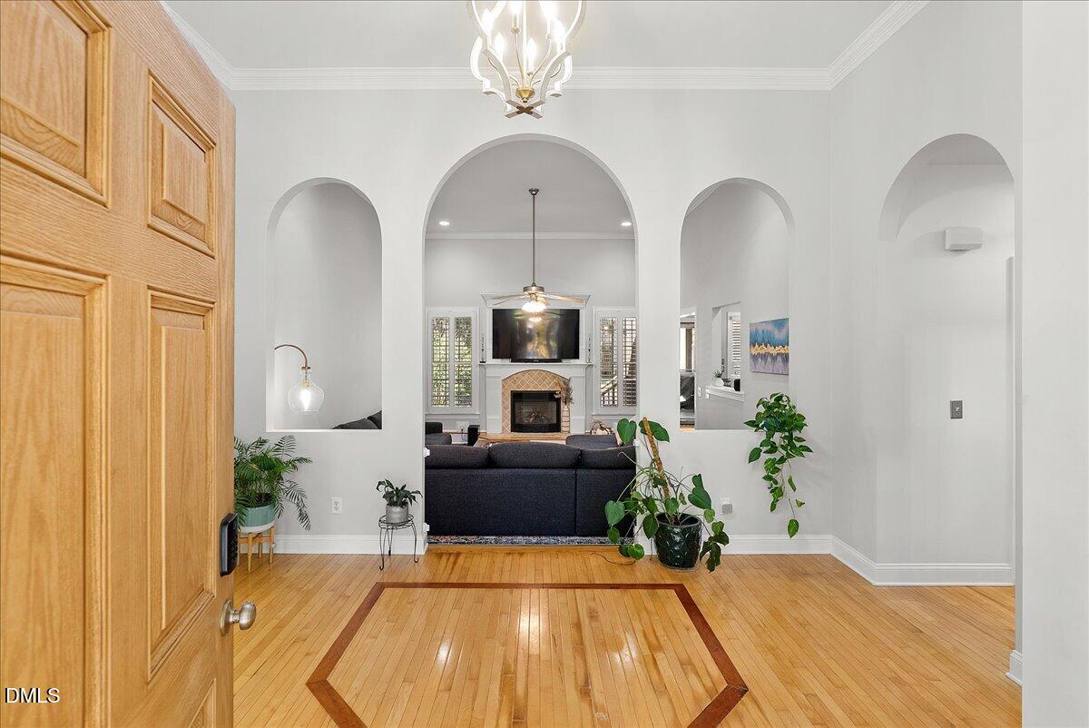15 Woodhollow Drive