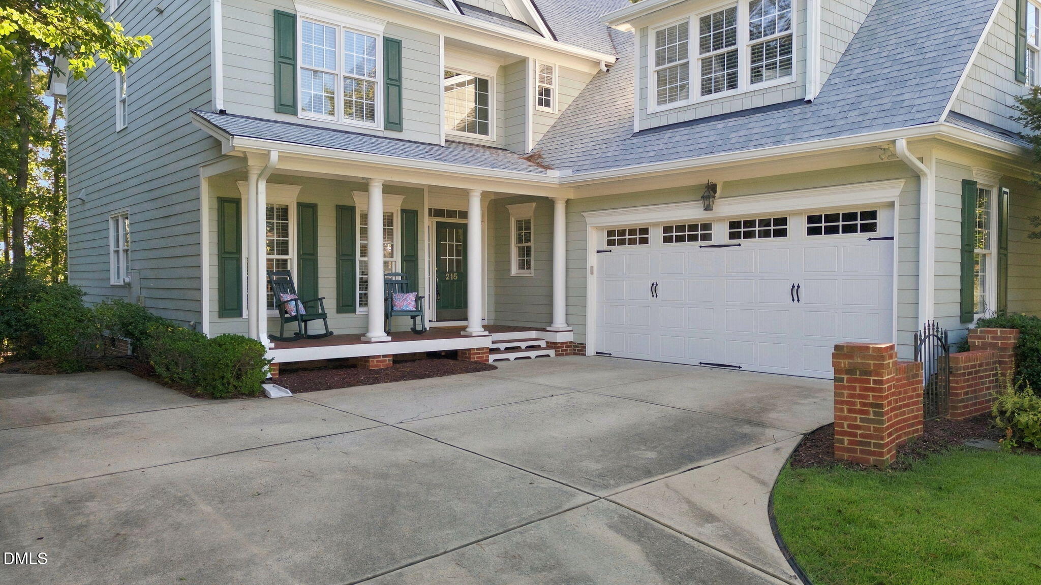 215 Lansbrooke Lane