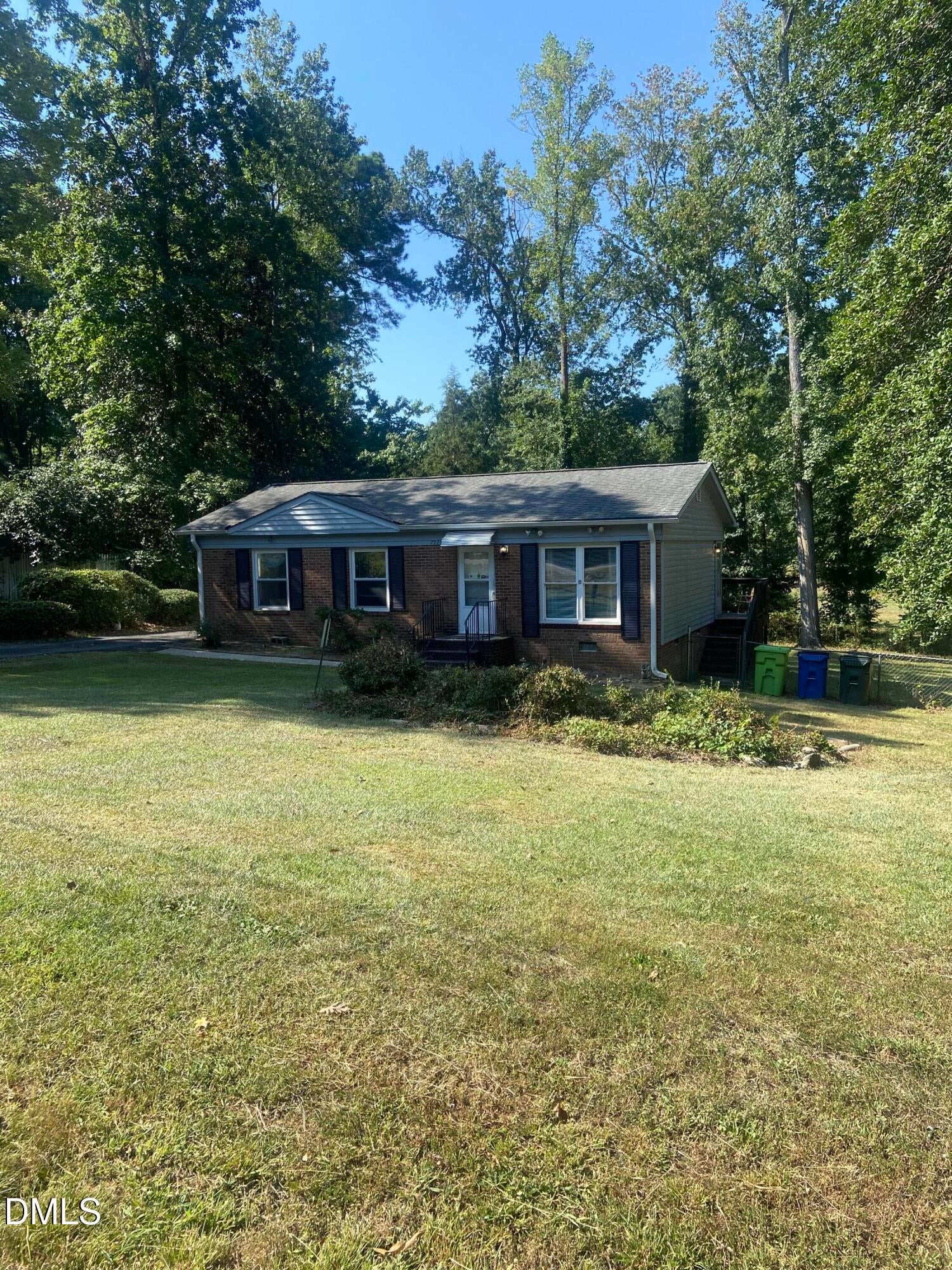 7229 Bentley Circle