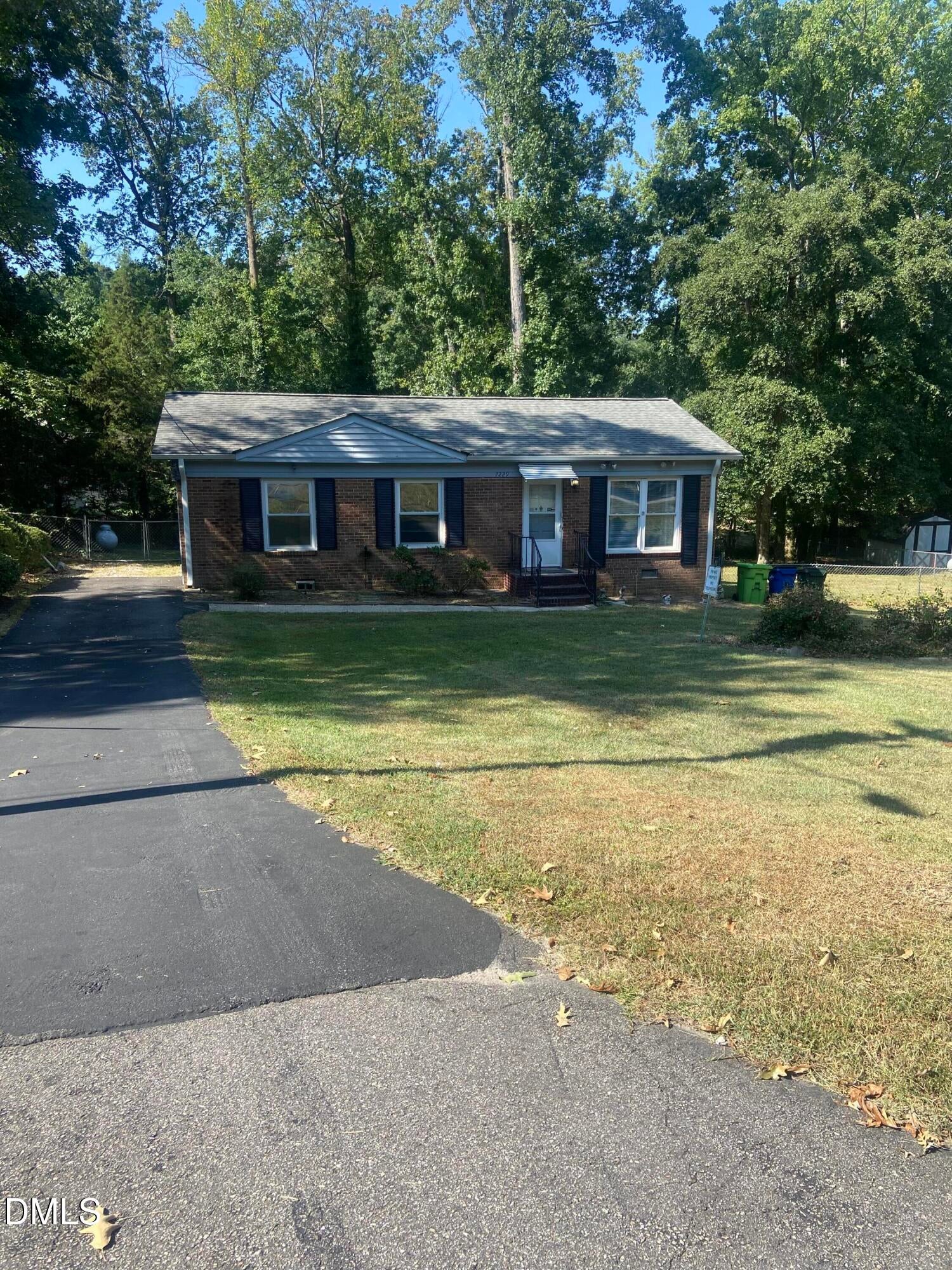 7229 Bentley Circle