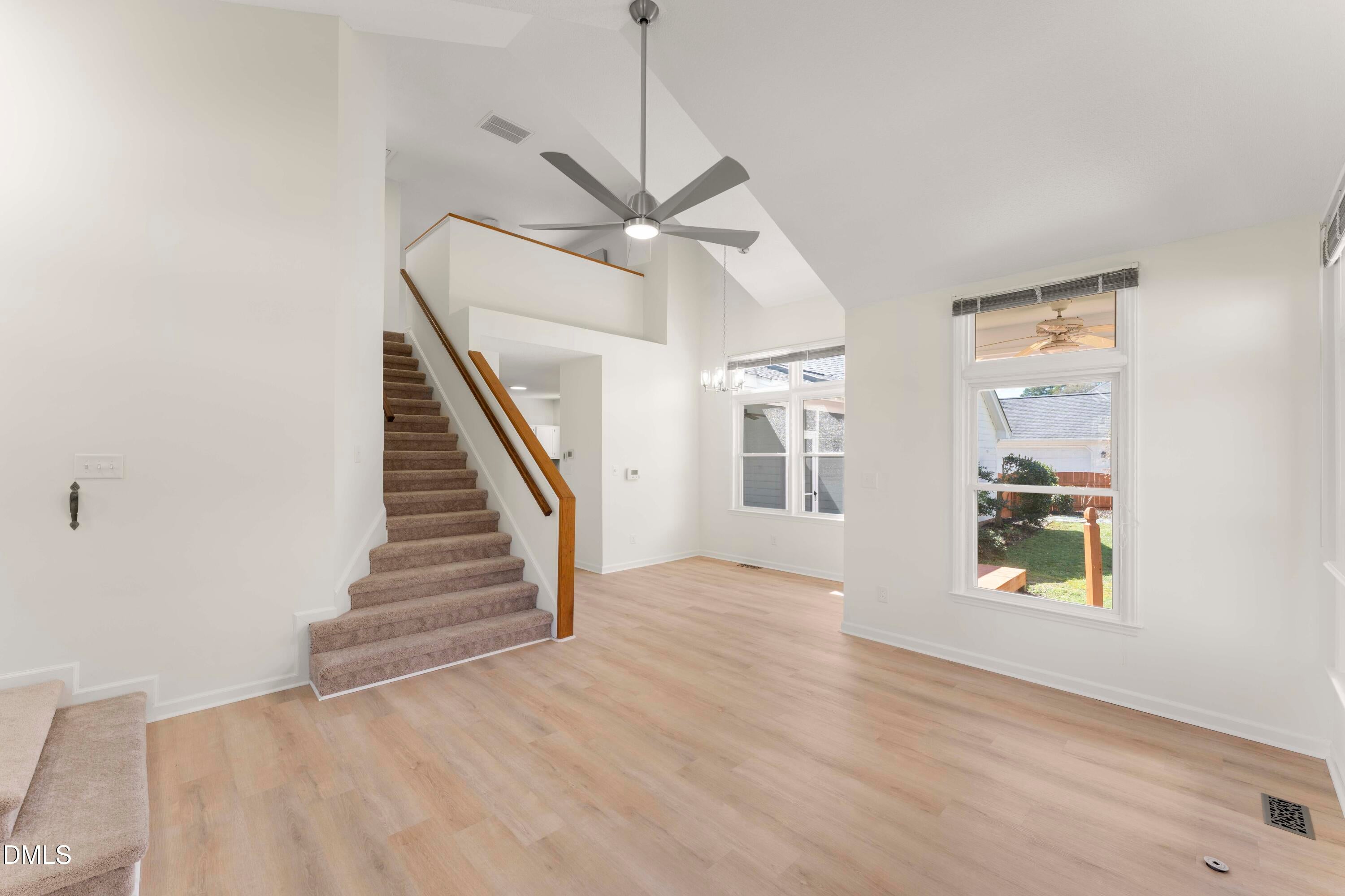 107 Crestpoint Court