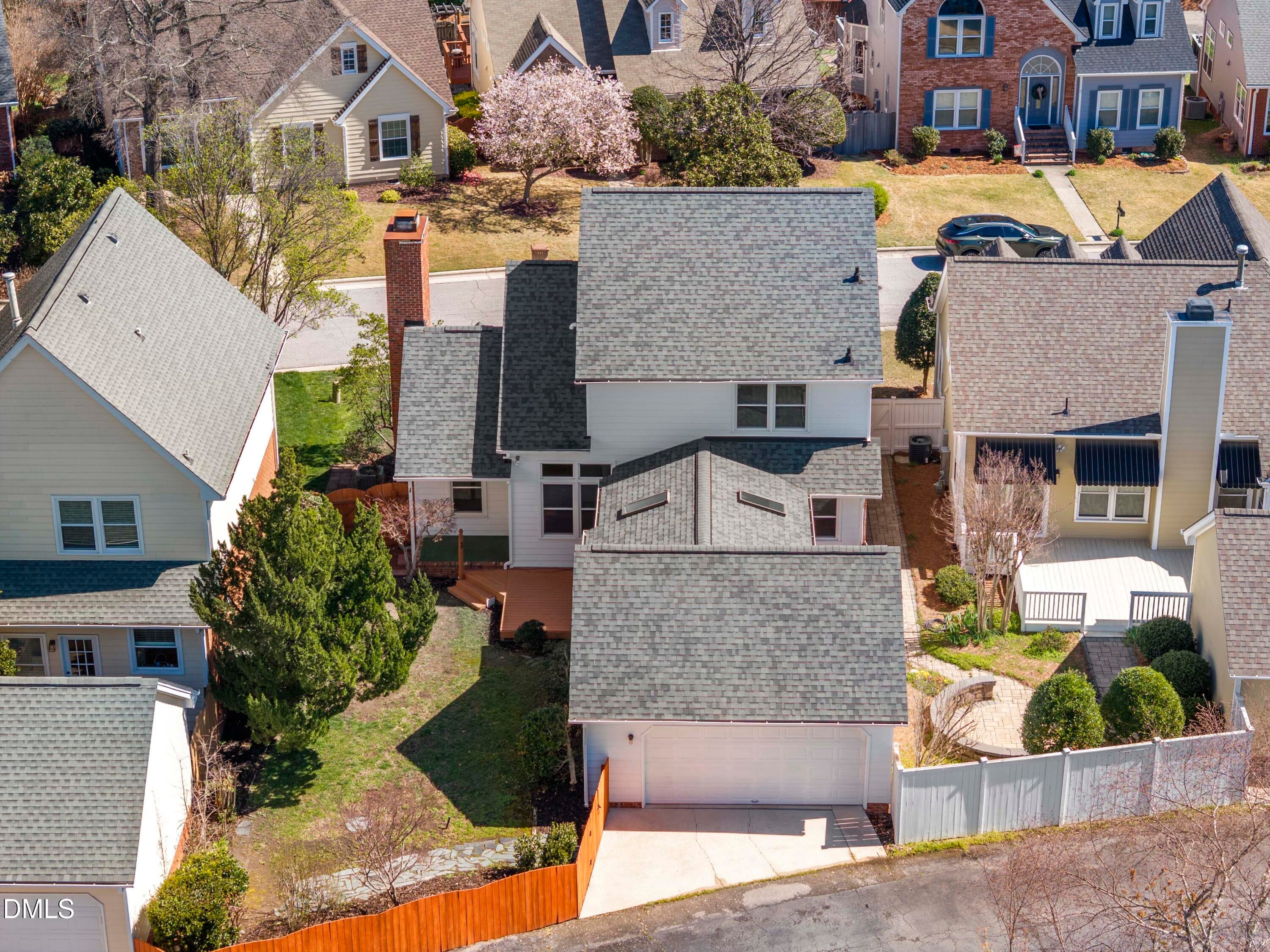 107 Crestpoint Court