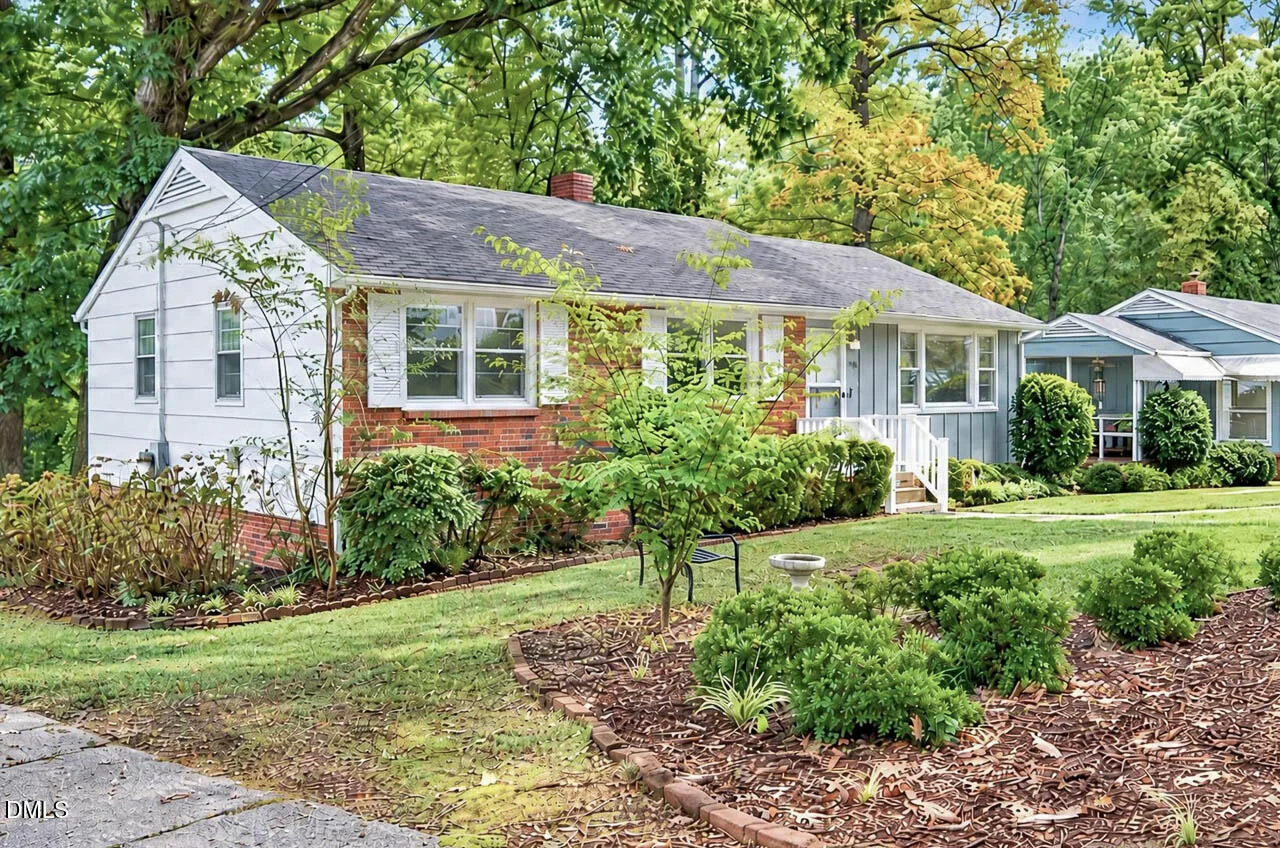 2126 Woodview Drive