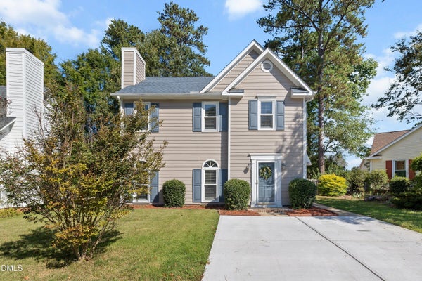109 ROMAINE CT, CARY, NC 27513 - Image 60f0511b2356d22e93d616e538540e31/2266702011