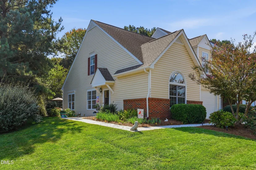 6401 Bellcross Trail, photo 1 of 20