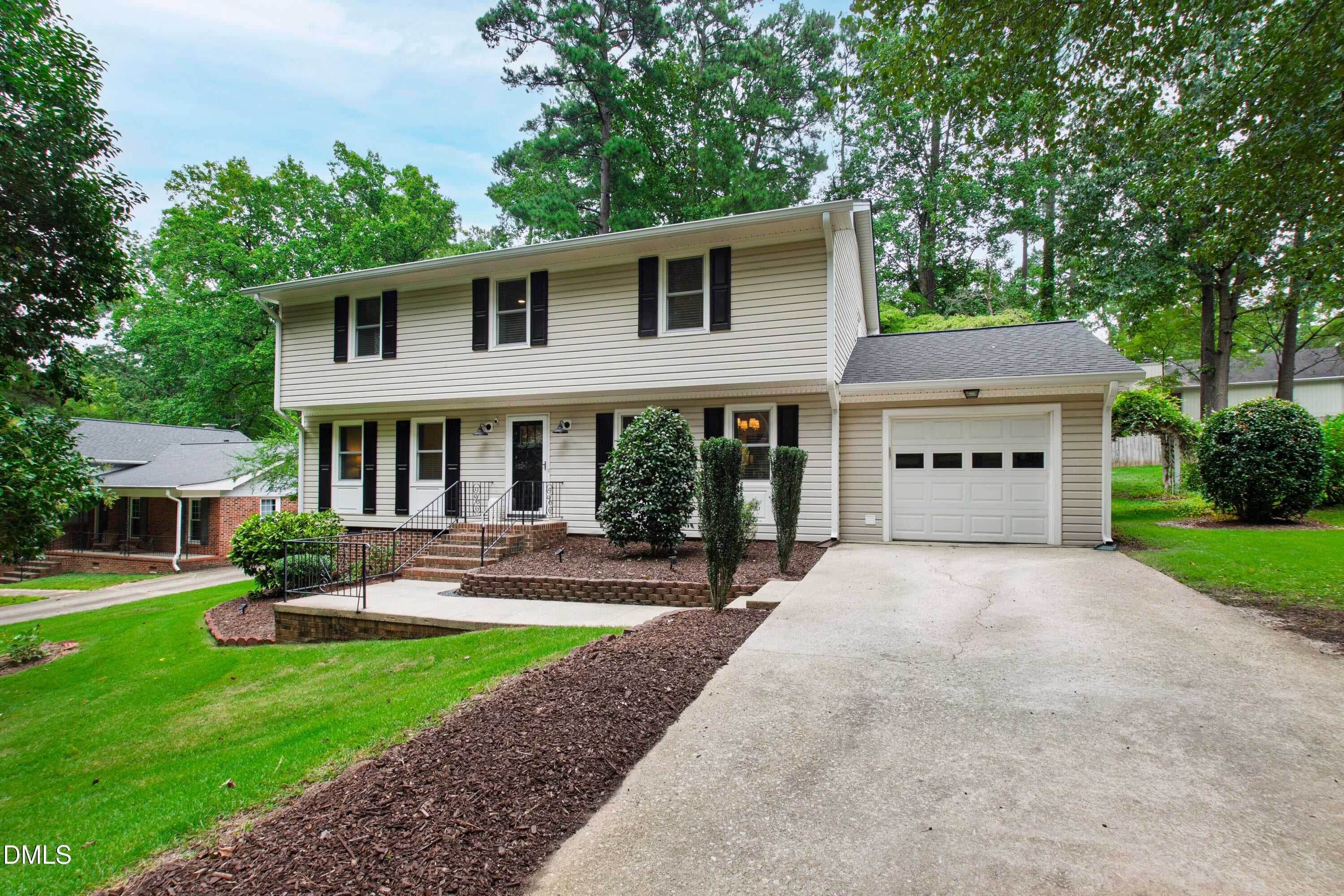 5320 Cherrycrest Court