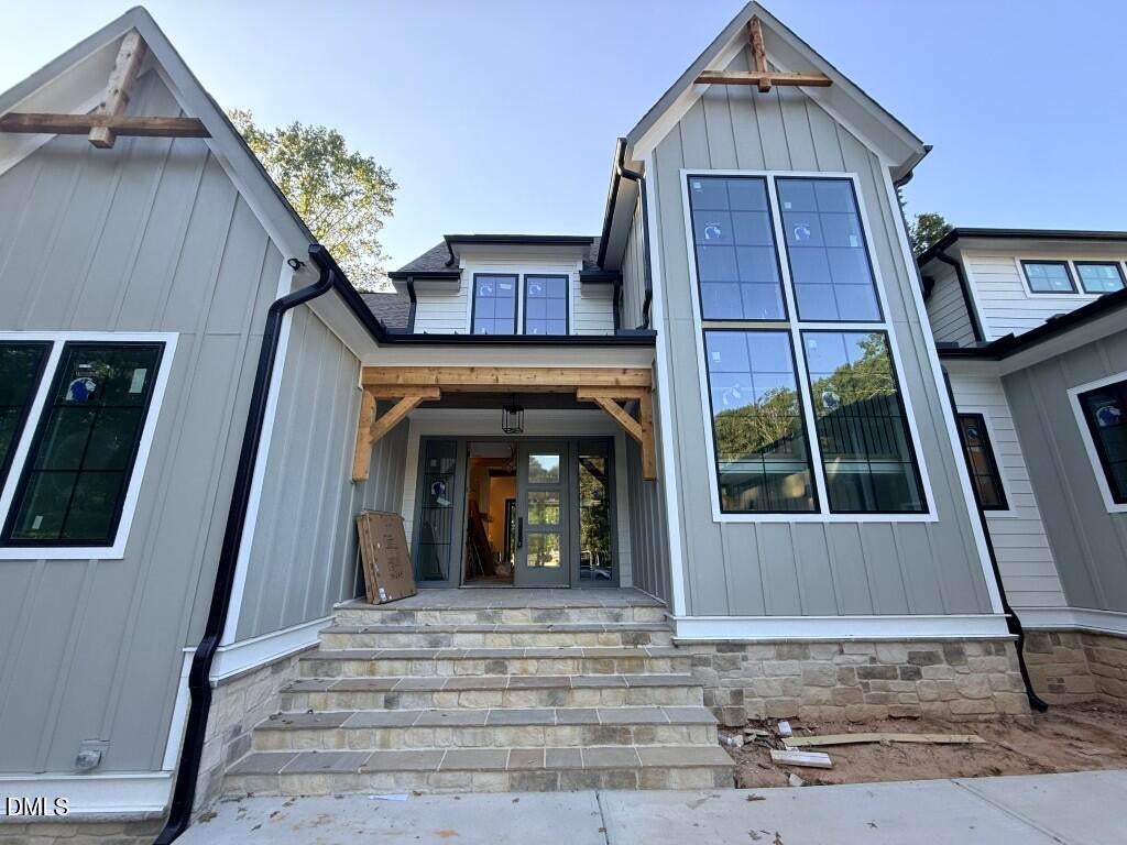 5904 Leone Pride Circle