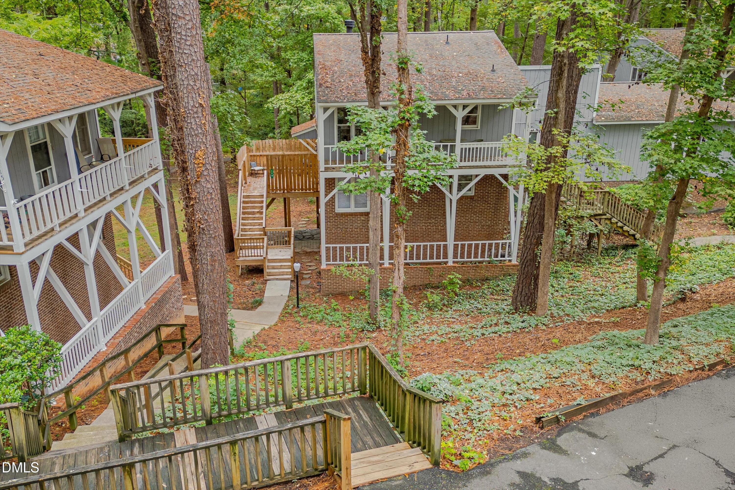 119 Carmichael Court