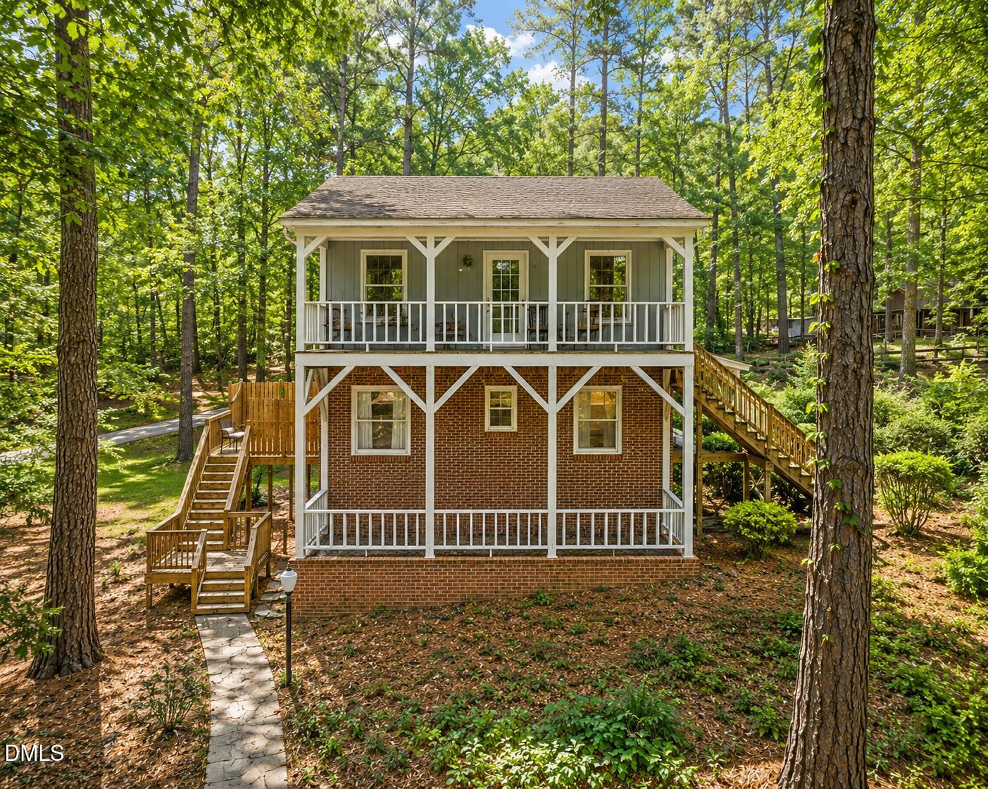 119 Carmichael Court