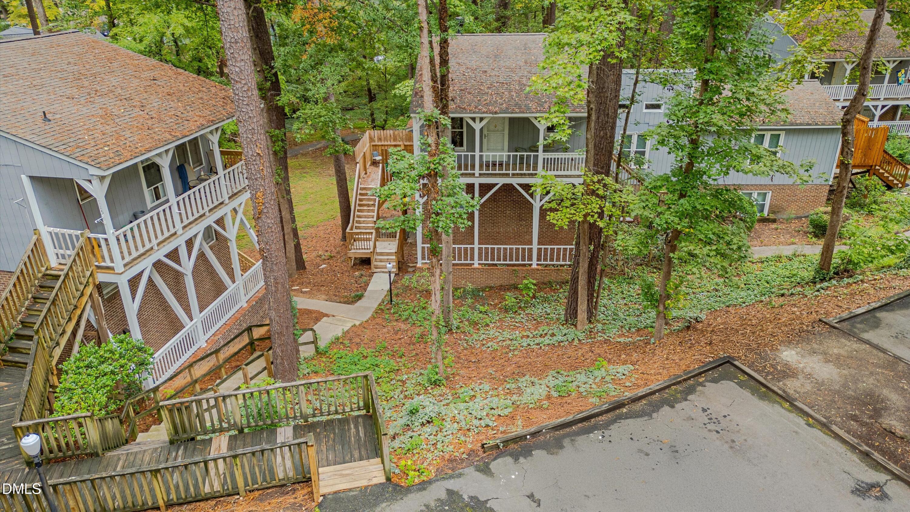 119 Carmichael Court