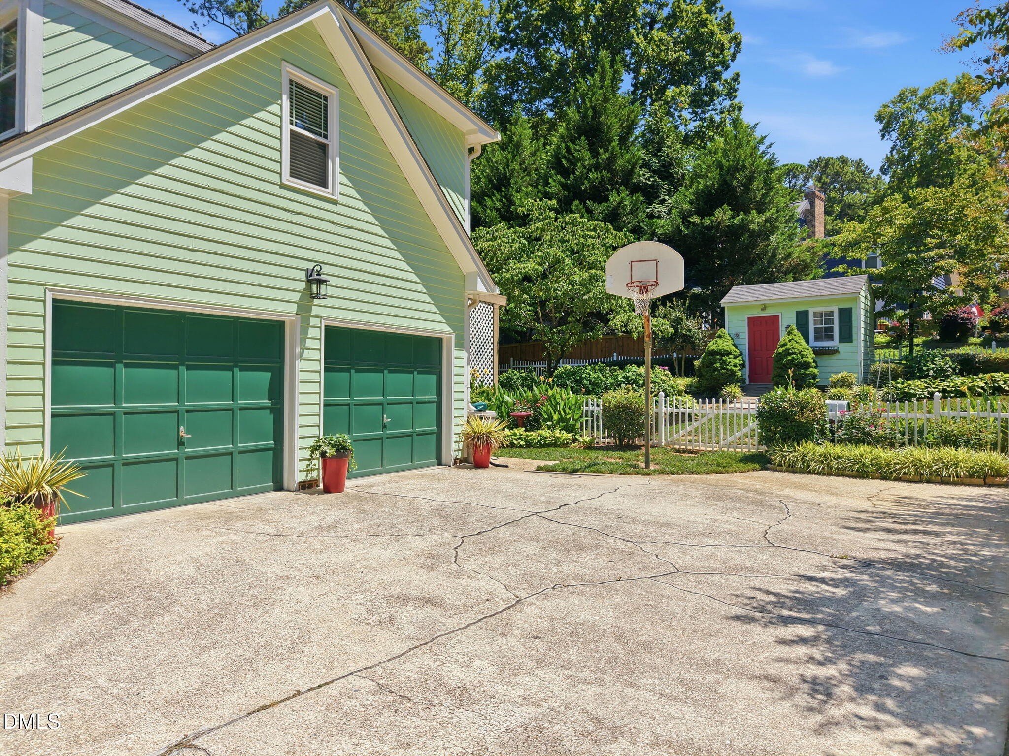 206 Whitehall Way