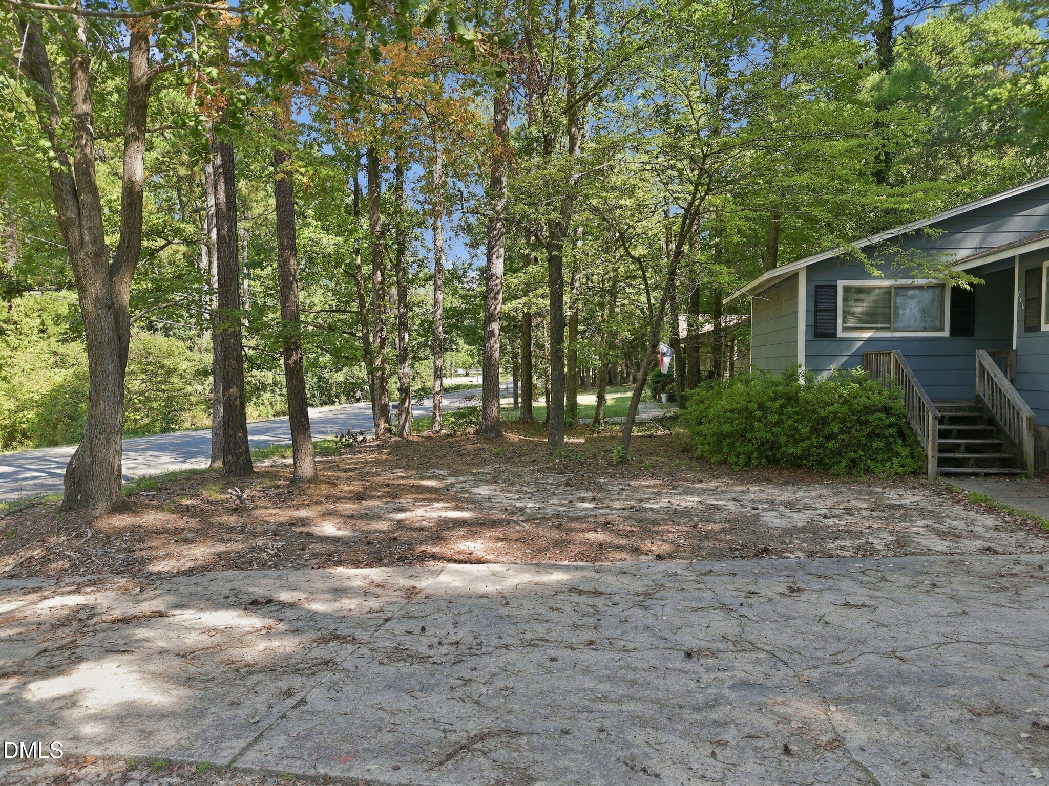 7408 Ray Road