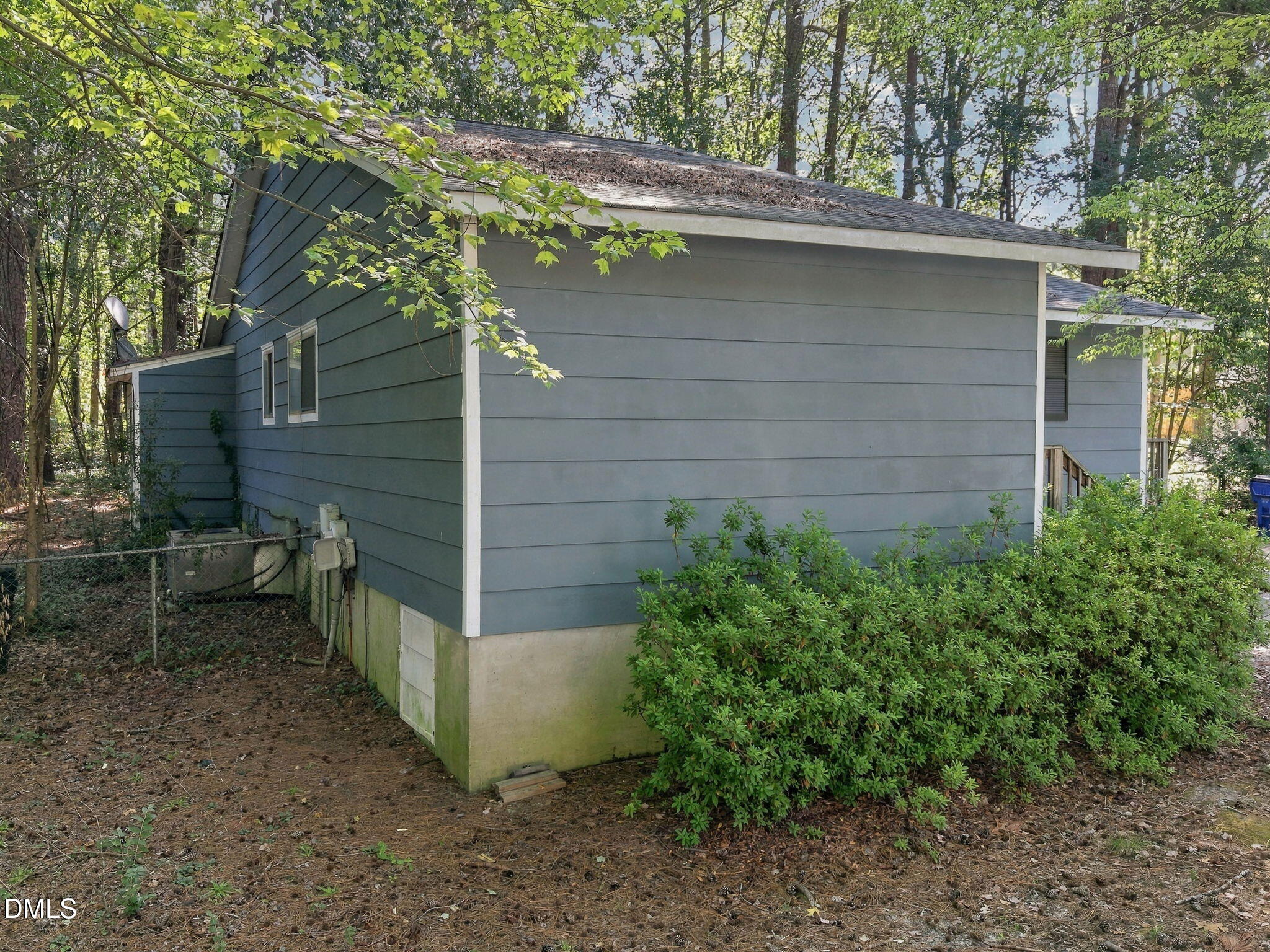 7408 Ray Road