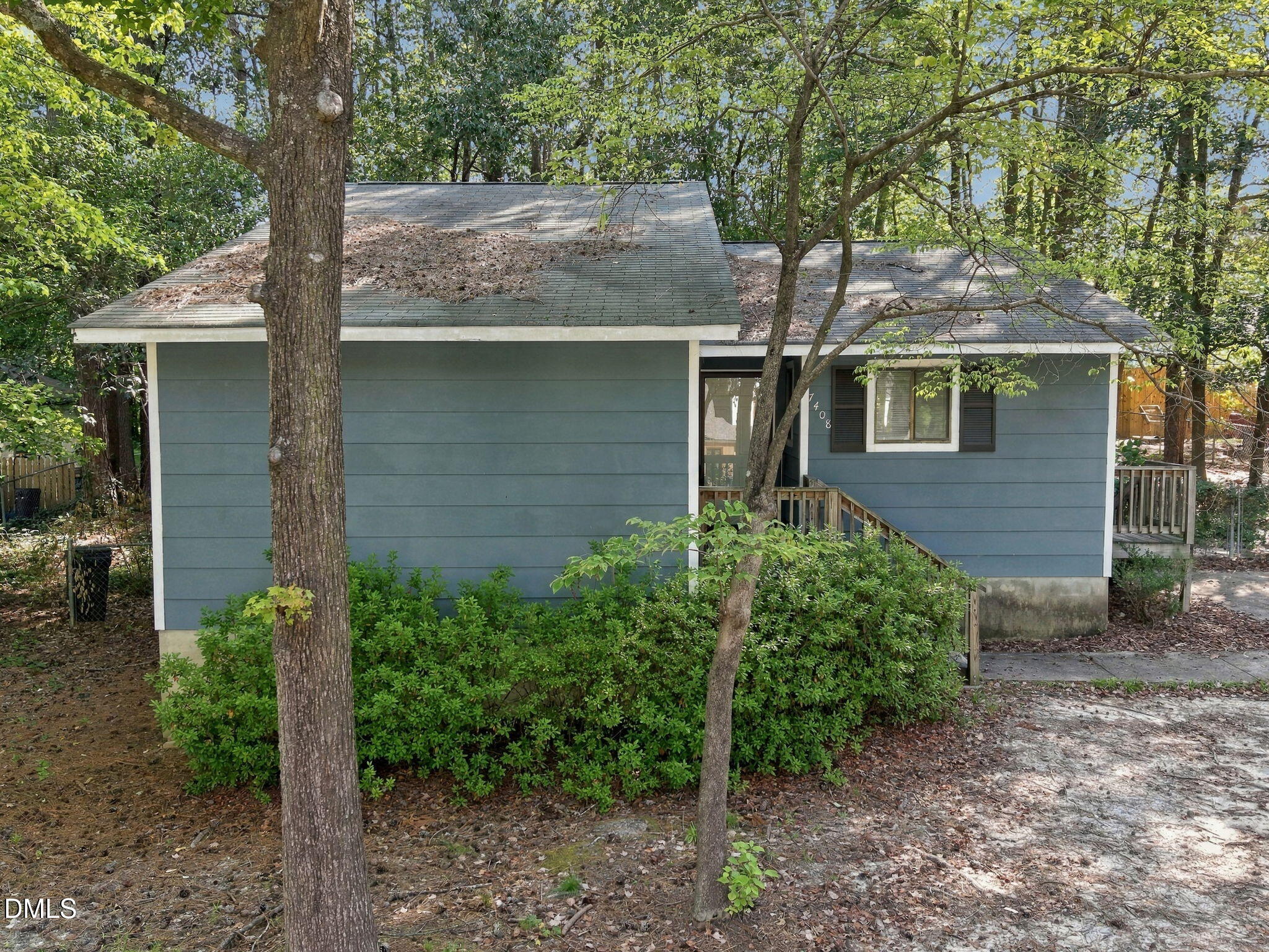 7408 Ray Road