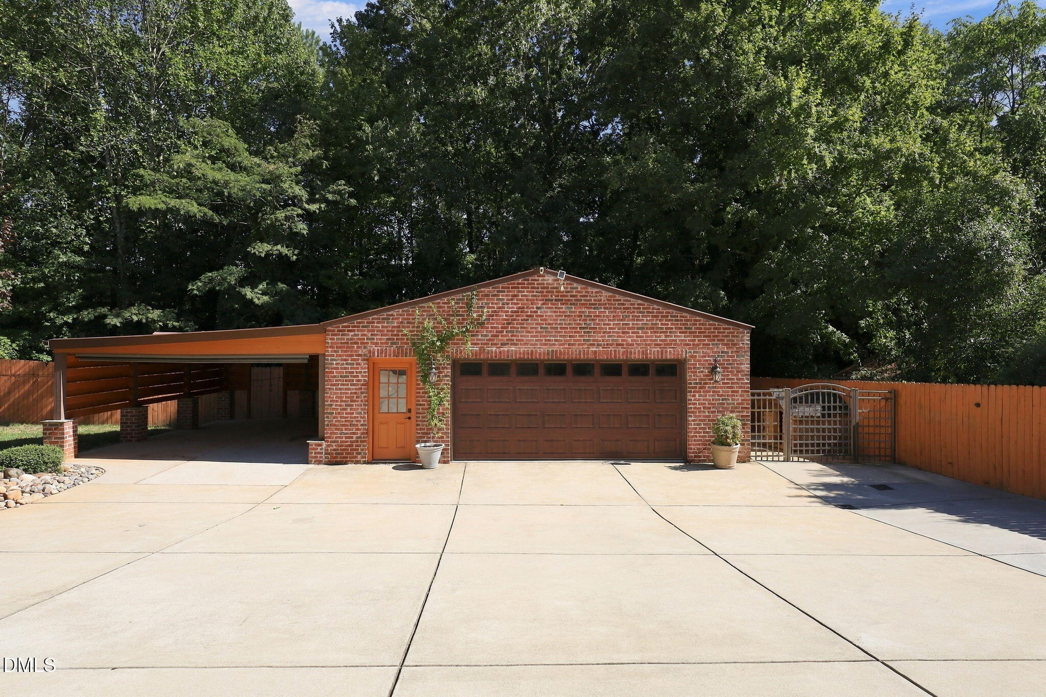 1211 Kingston Ridge Road