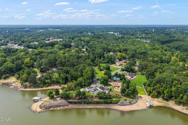 113 DAN CIR, CLARKSVILLE, VA 23927 - Image 61eddb41b0324d7842551fcd6e070db5/529551003