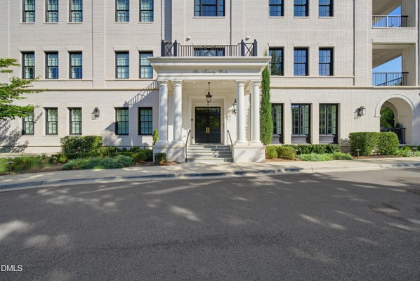 620 WADE AVE UNIT 502, RALEIGH, NC 27605 - Image 626efad0837da2d128df72f9abd9082b/1253490338