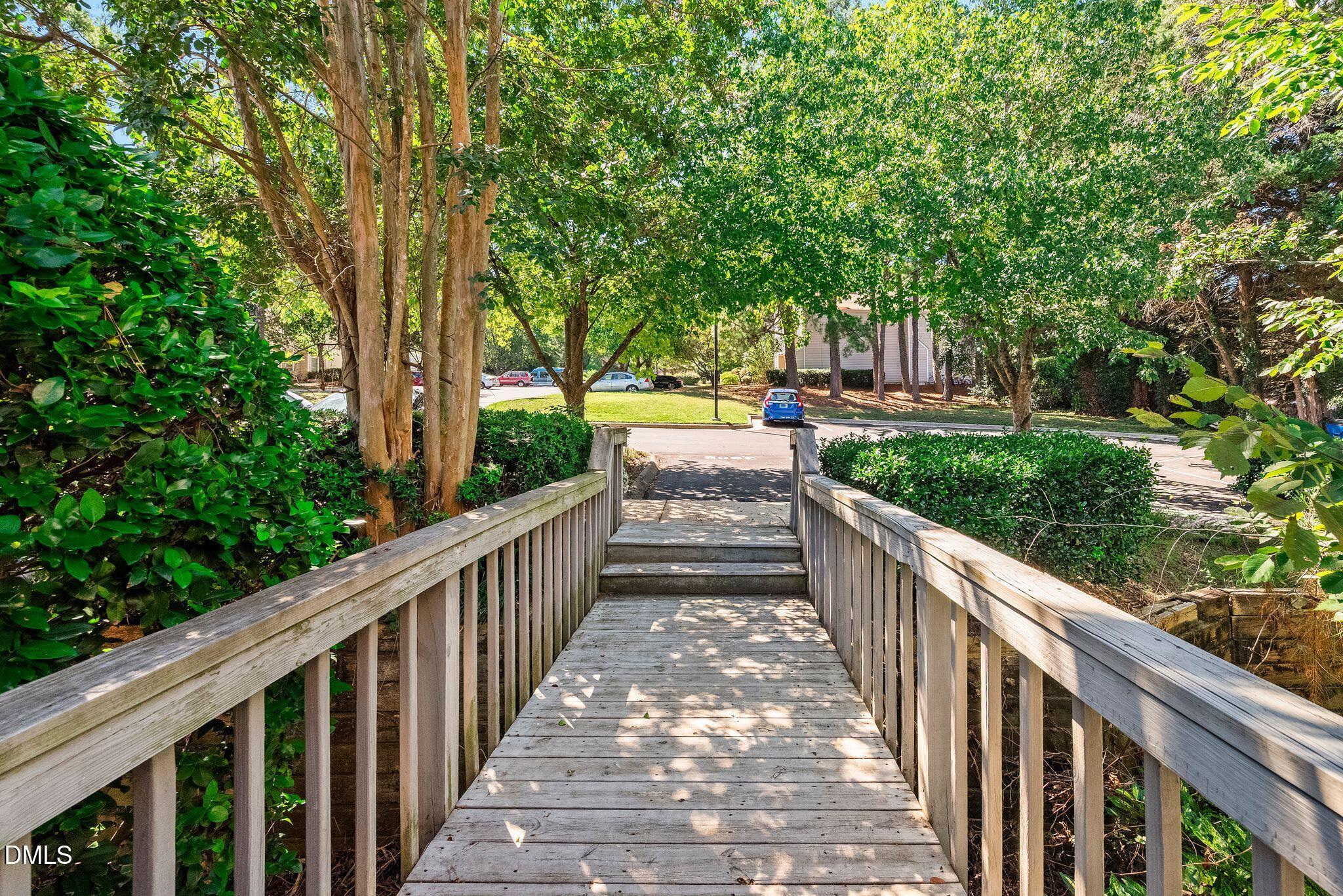 3904 Summerwood Court