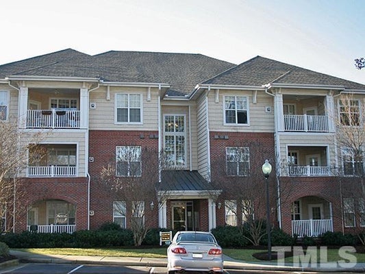 532 IVES CT # 532, CHAPEL HILL, NC 27514 - Image 634f03c4f5c2d228e8ccdb3e0a452b16/4271182571