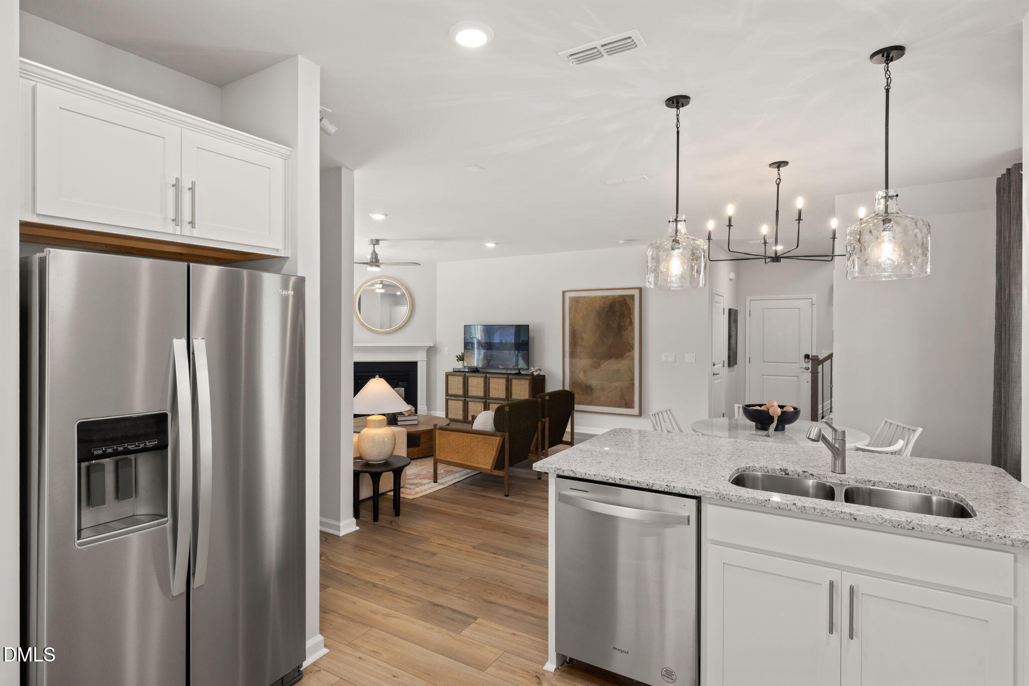 717 Branthurst