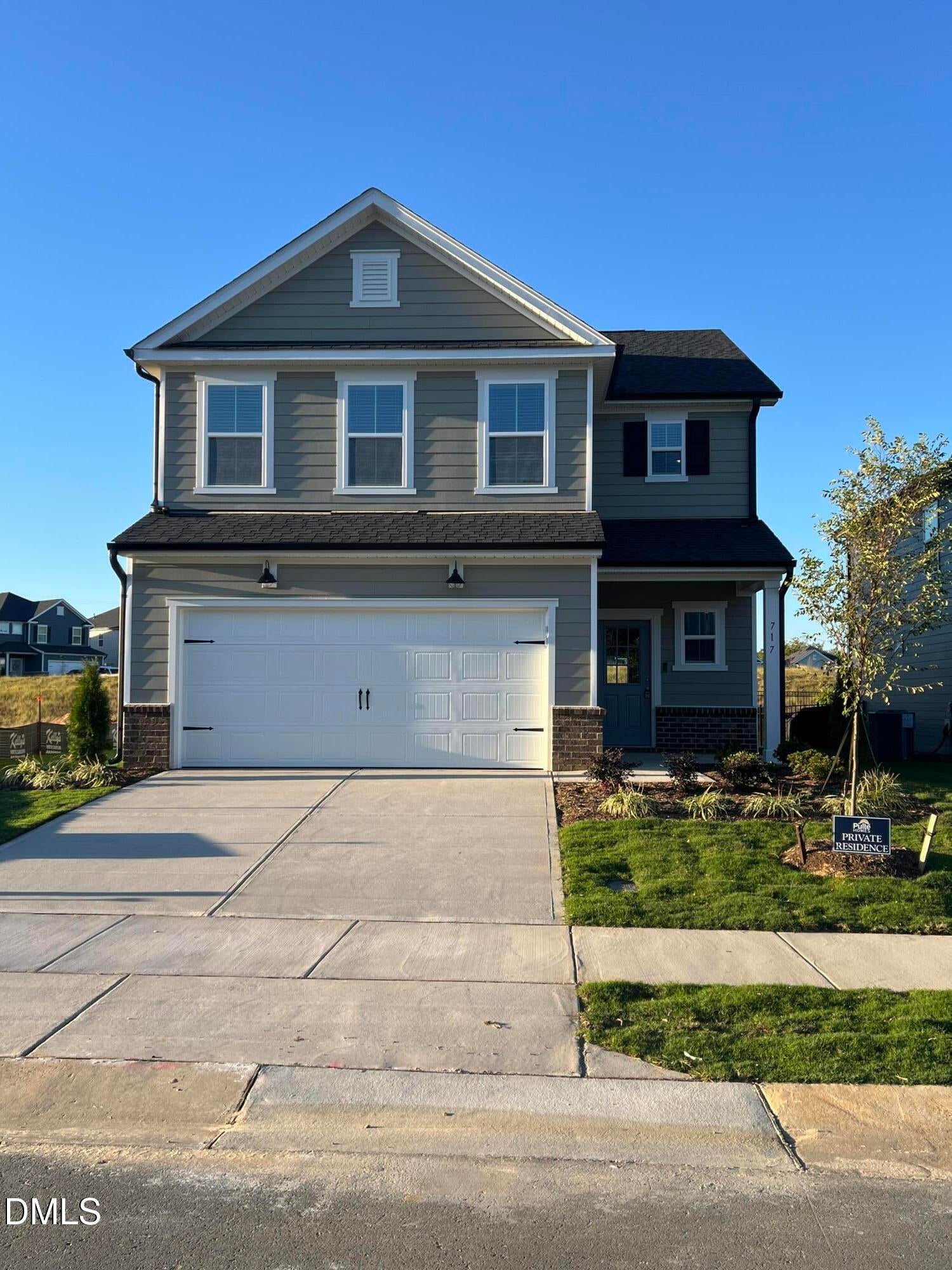717 Branthurst