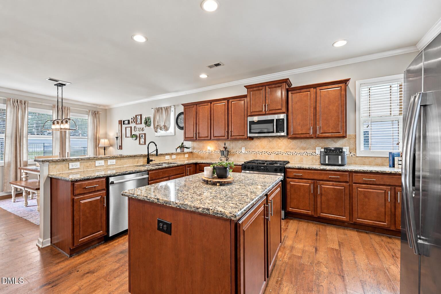 82 Heathwood Drive