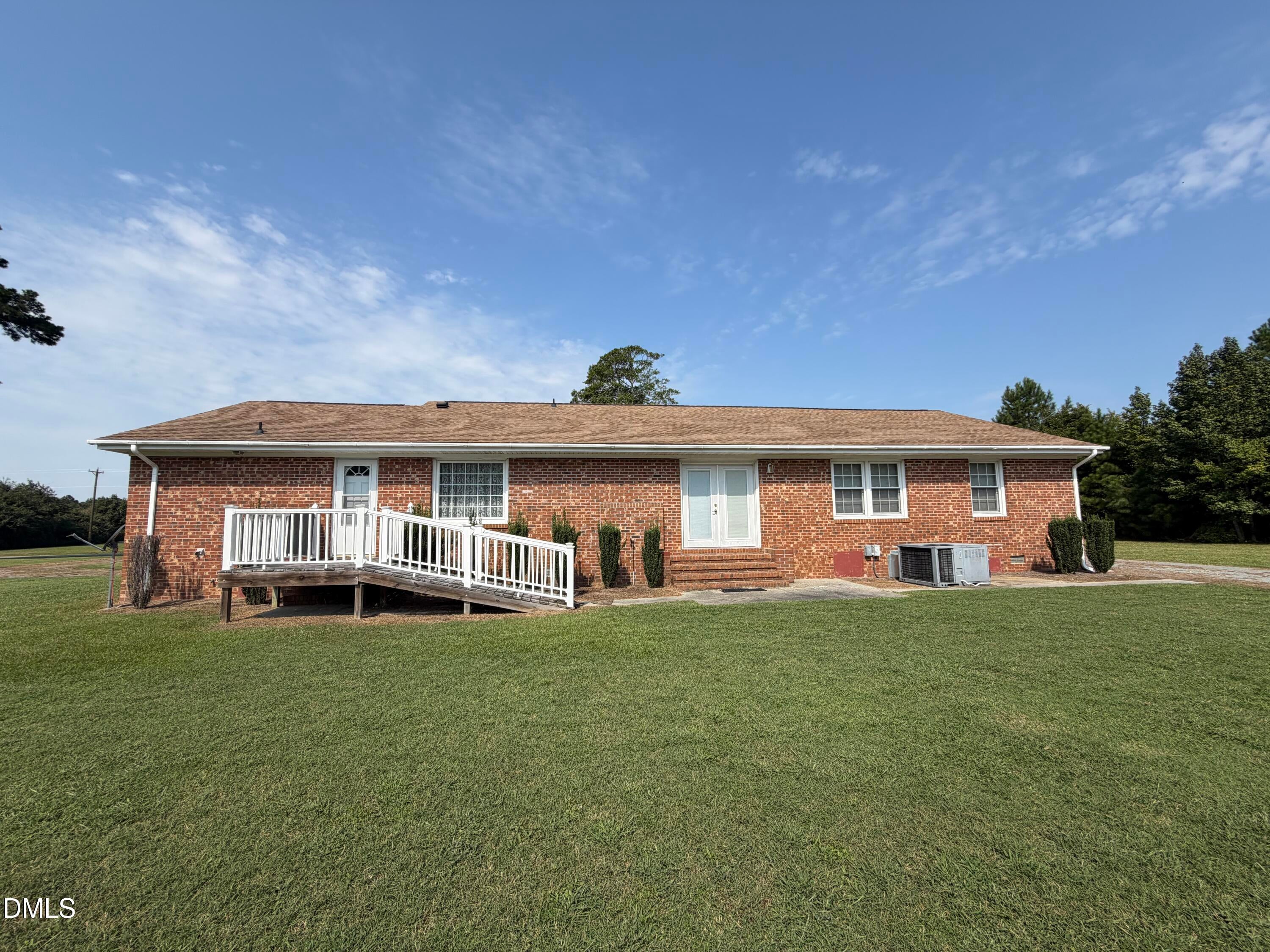 406 Woodruff Road