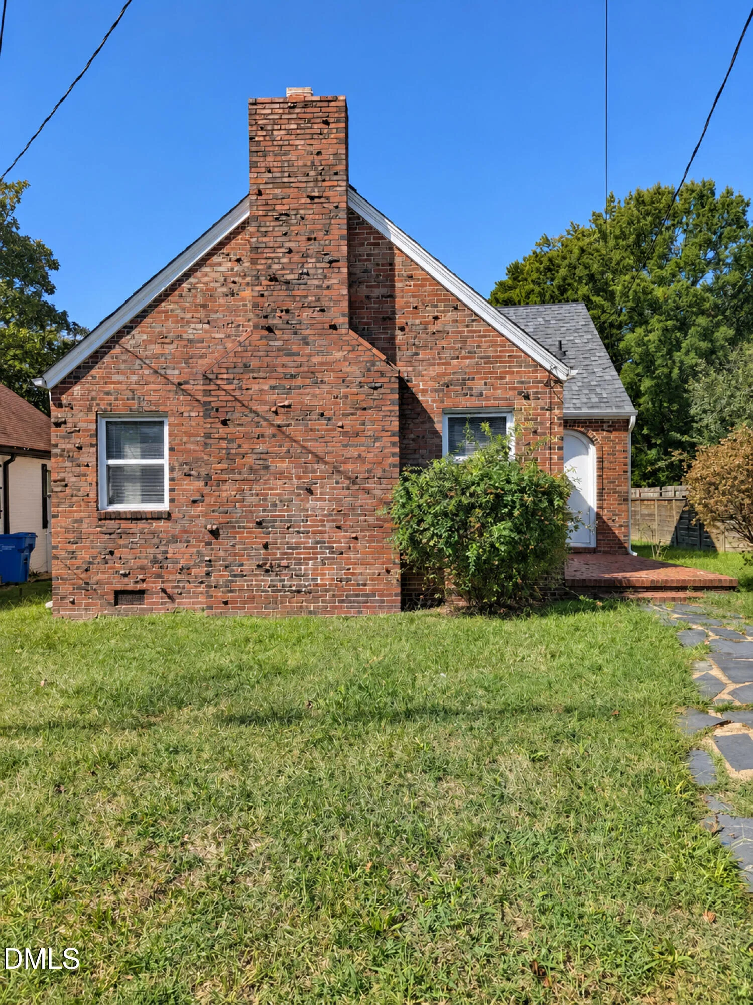 2705 N Roxboro Street