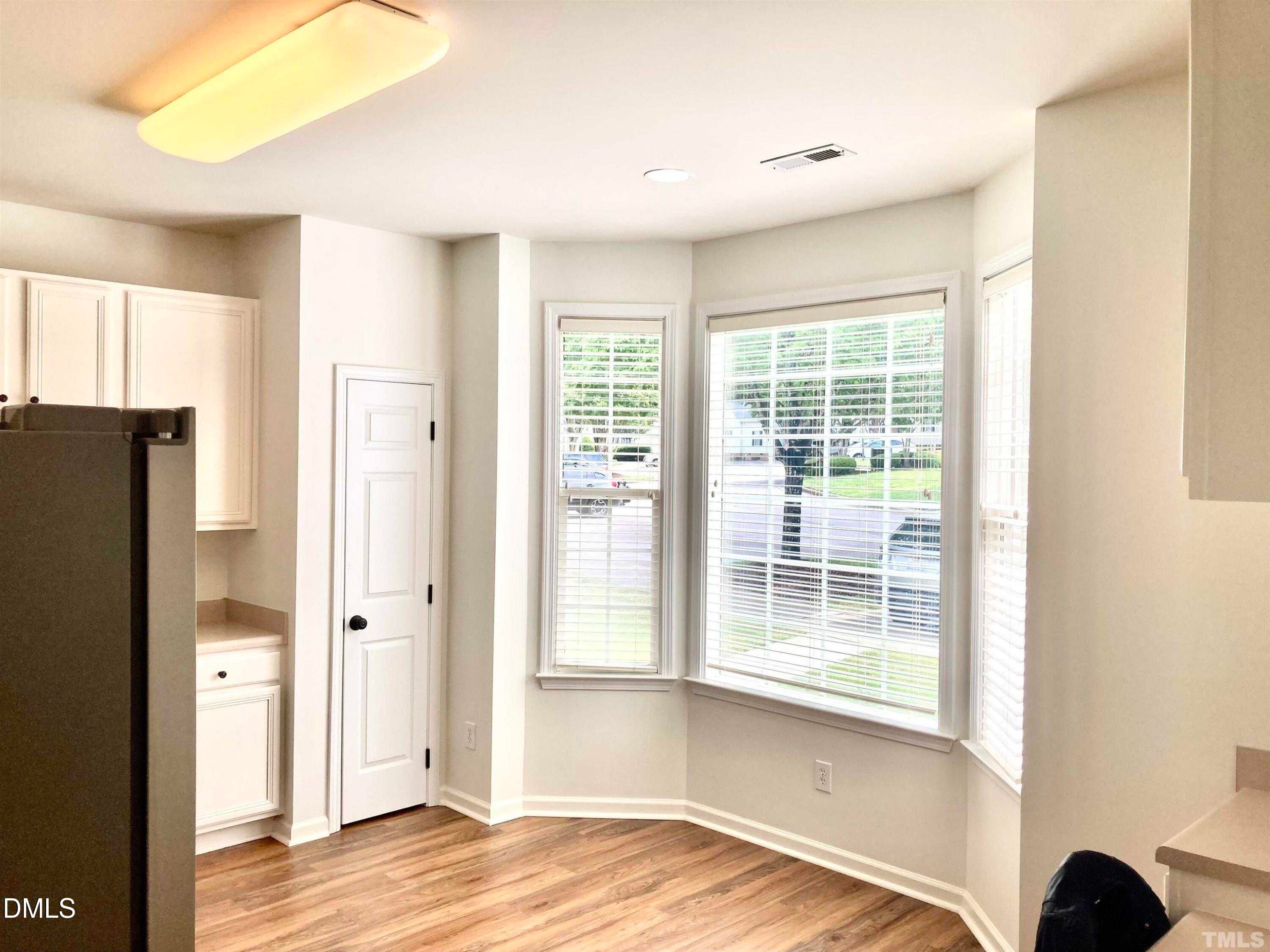 803 Knightsborough Way