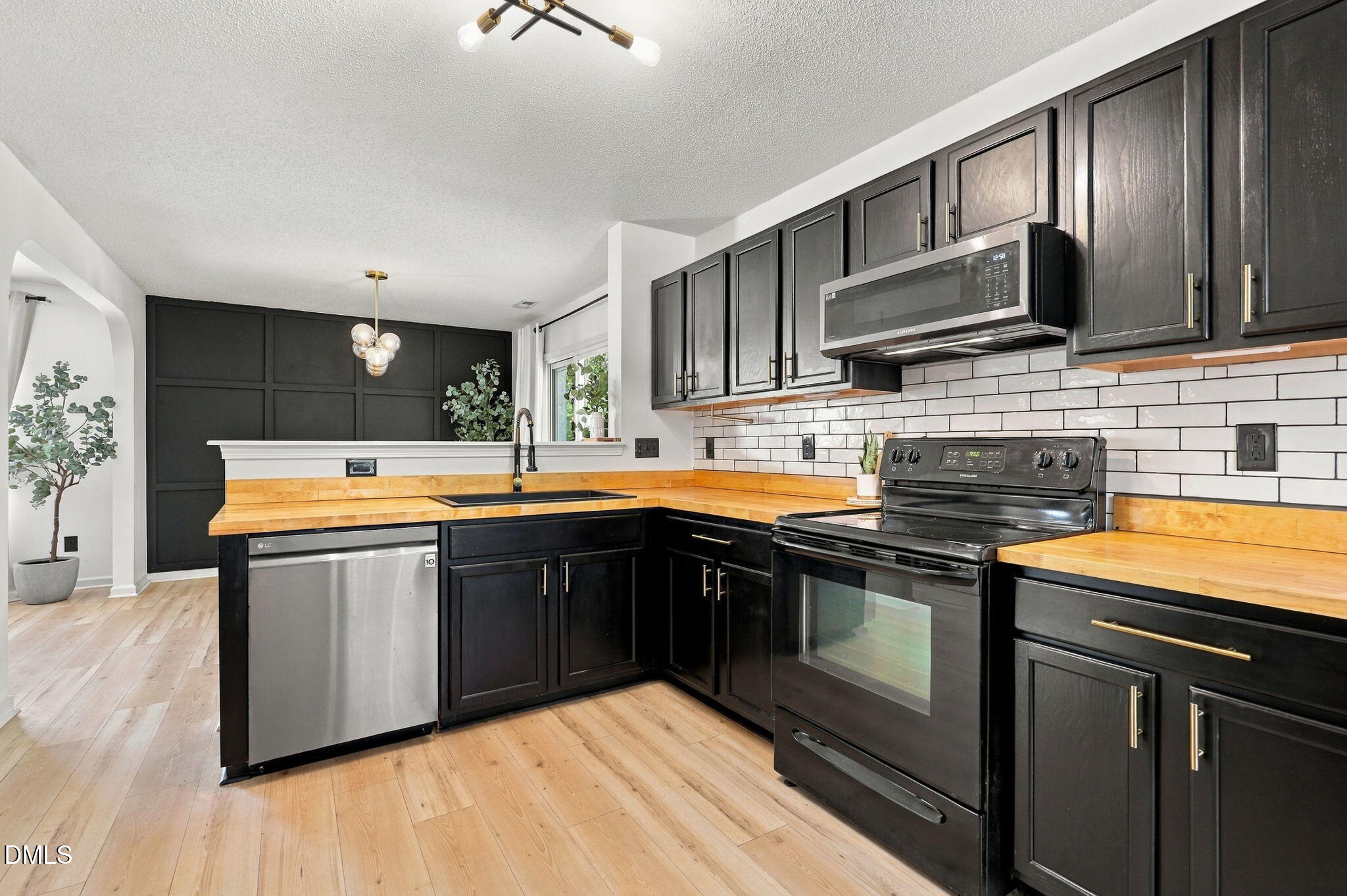 1193 Atreus Lane