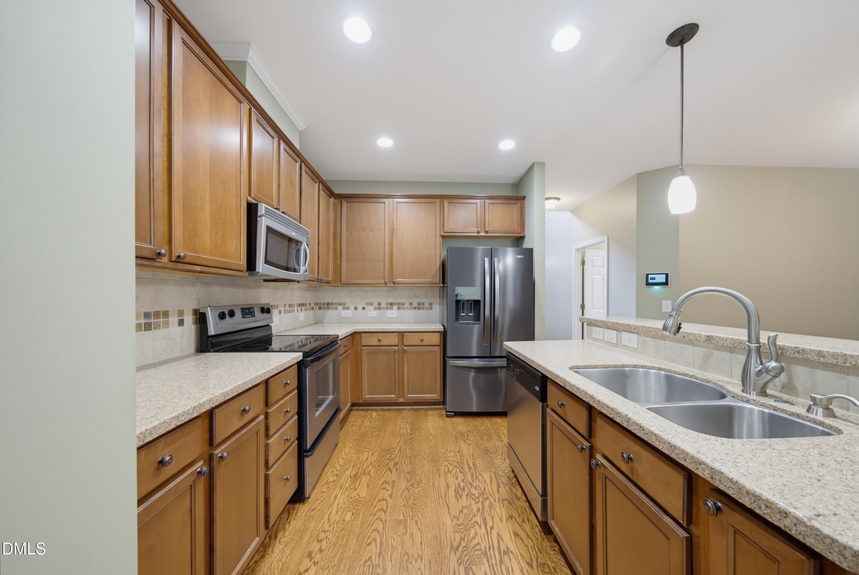 2828 Casona Way