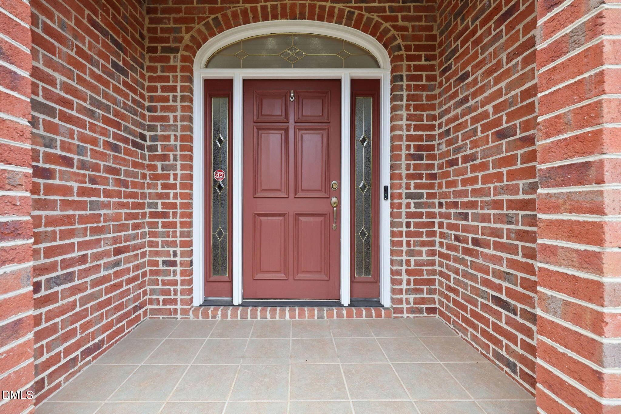 736 Meadowood Drive