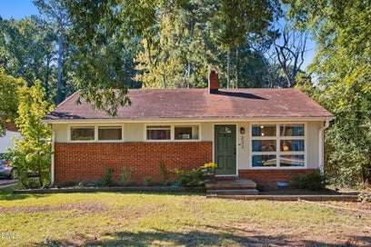 223 Adams Street Cary NC 27513