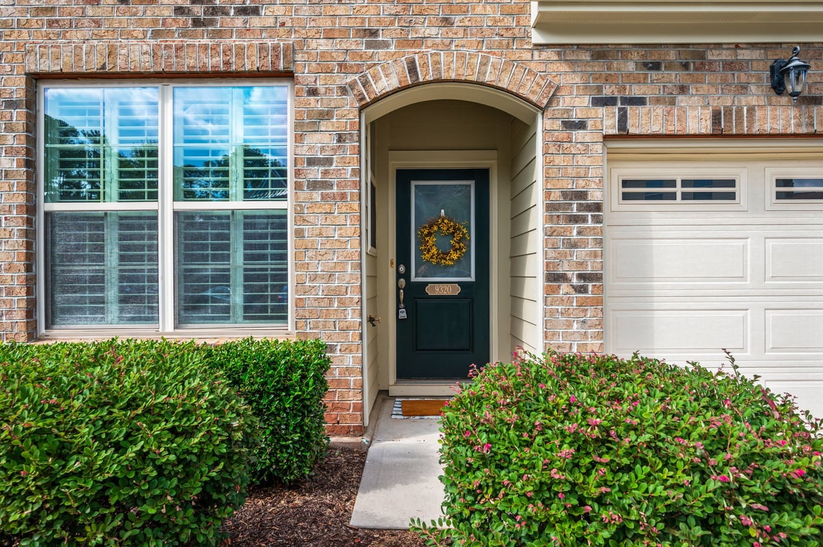 9320 Lennox Laurel Circle