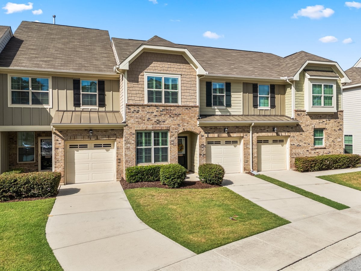 9320 Lennox Laurel Circle